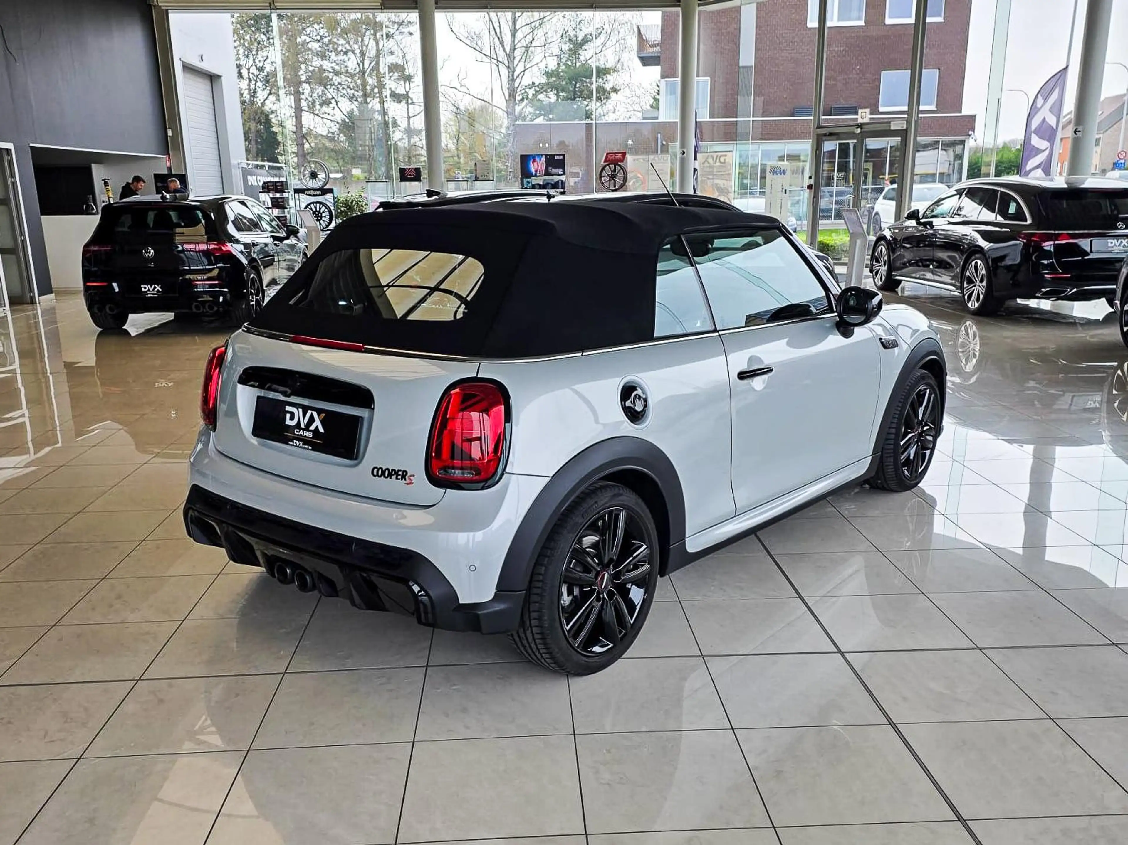 MINI Cooper S Cabrio Kit JCW/HUD/Camera/Harman Kardon/Garantie — photo 3