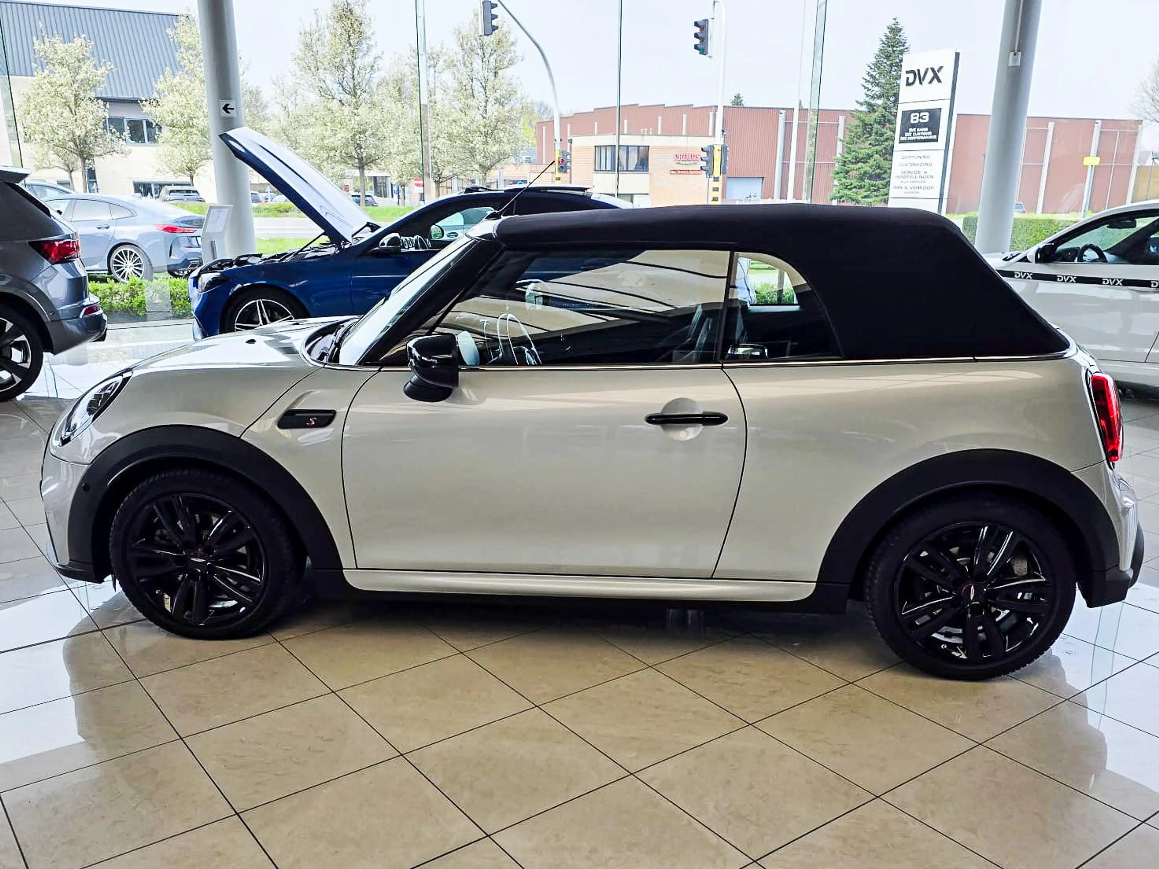 MINI Cooper S Cabrio Kit JCW/HUD/Camera/Harman Kardon/Garantie — photo 6