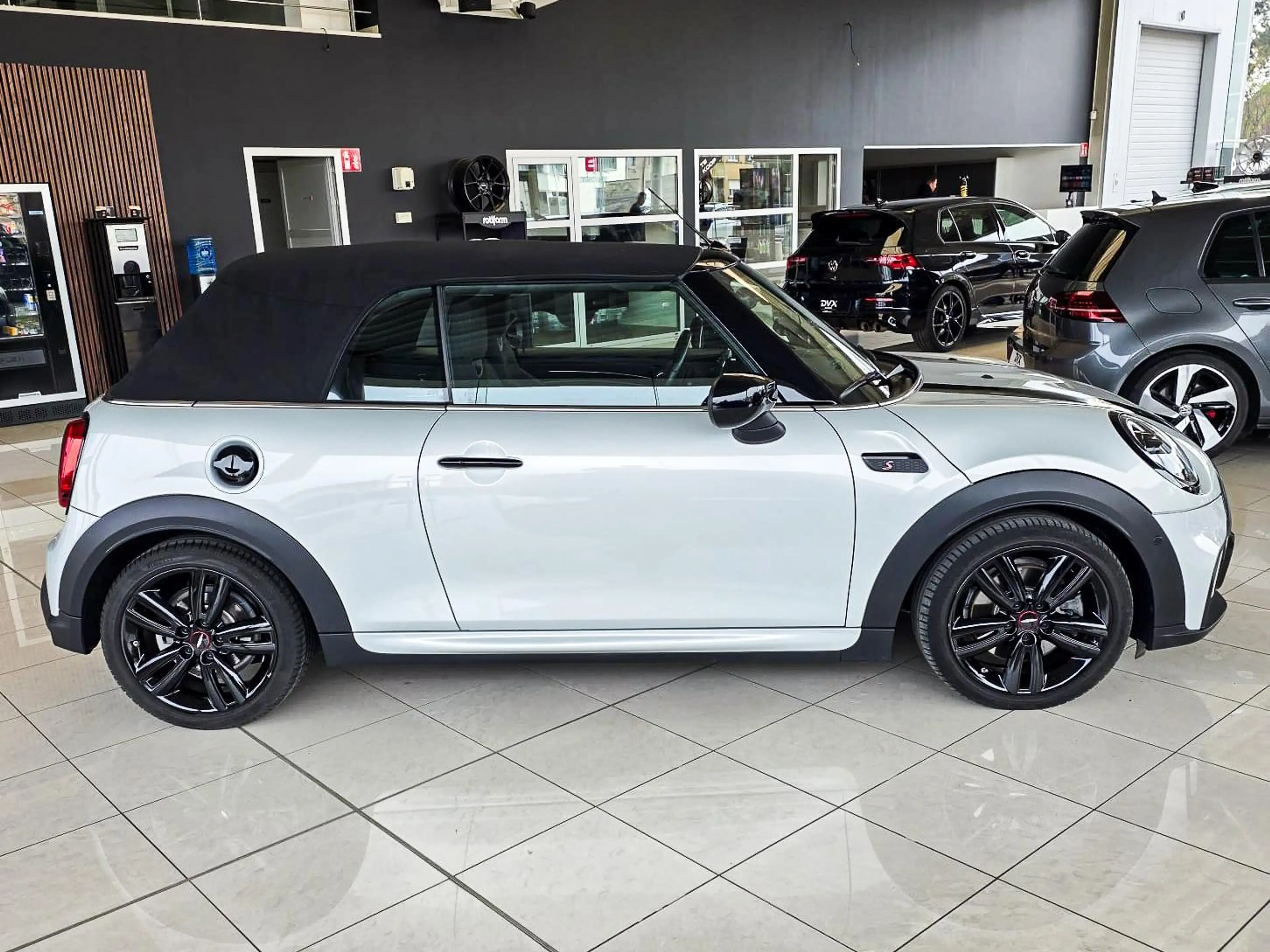 MINI Cooper S Cabrio Kit JCW/HUD/Camera/Harman Kardon/Garantie — photo 2
