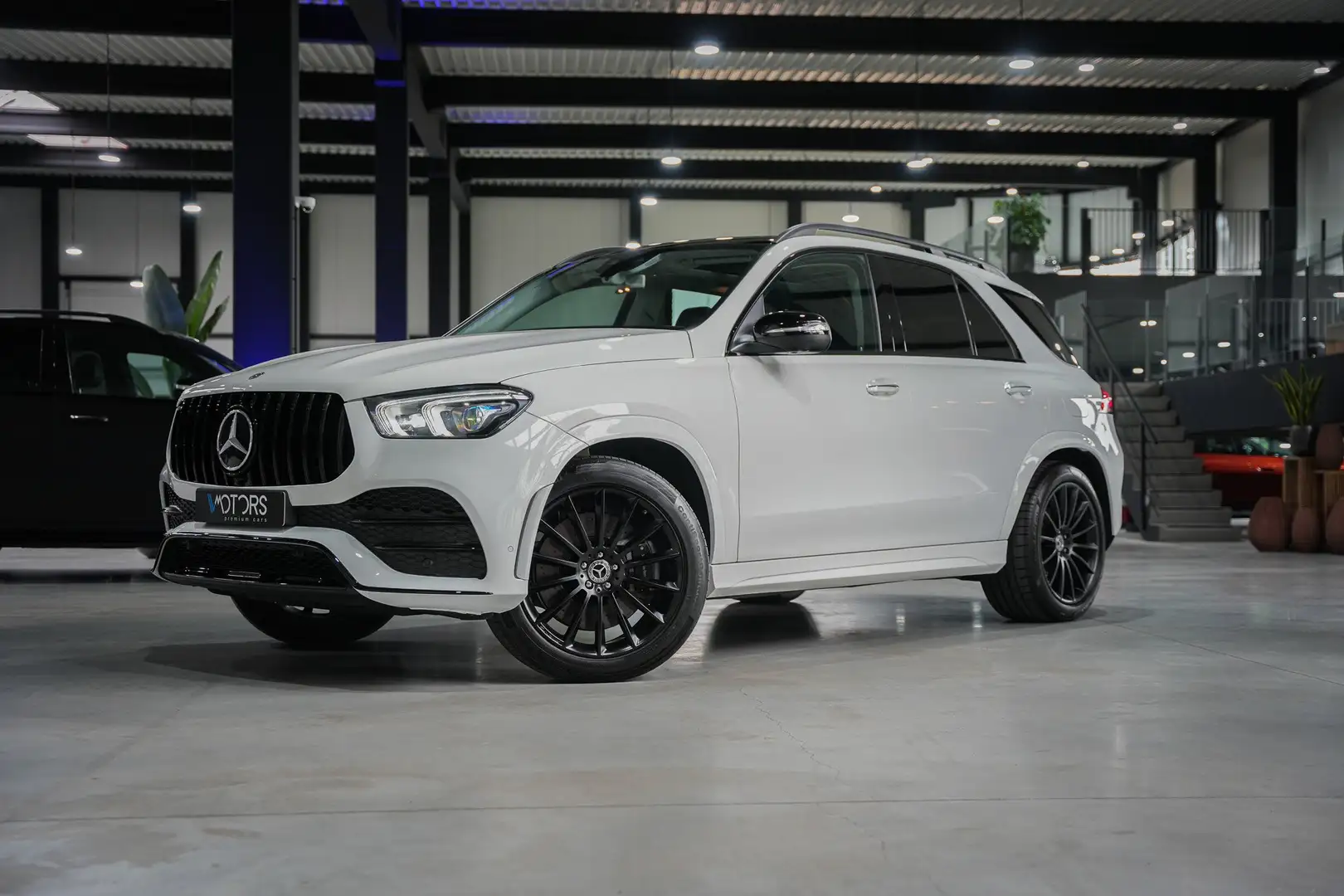 Mercedes-Benz GLE 350 de 4-Matic PHEV - Burmester - Panodak - AMG pack Blanc - 1