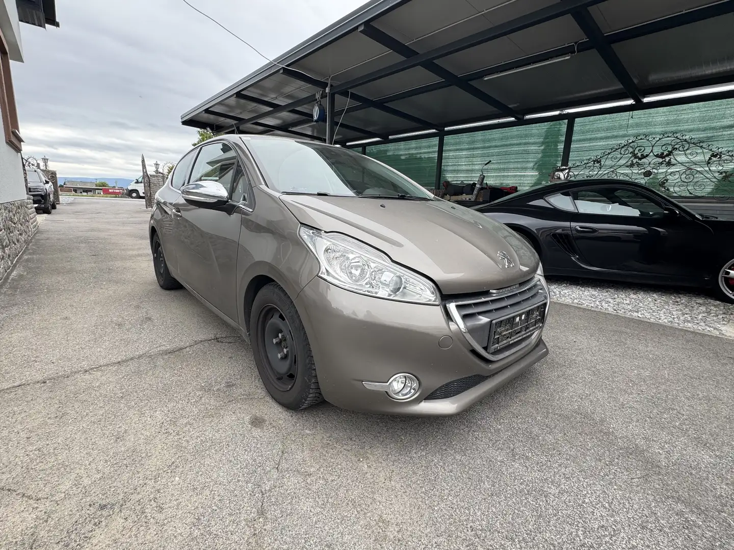 Peugeot 208 Allure 1,4 VTi 95 - 2