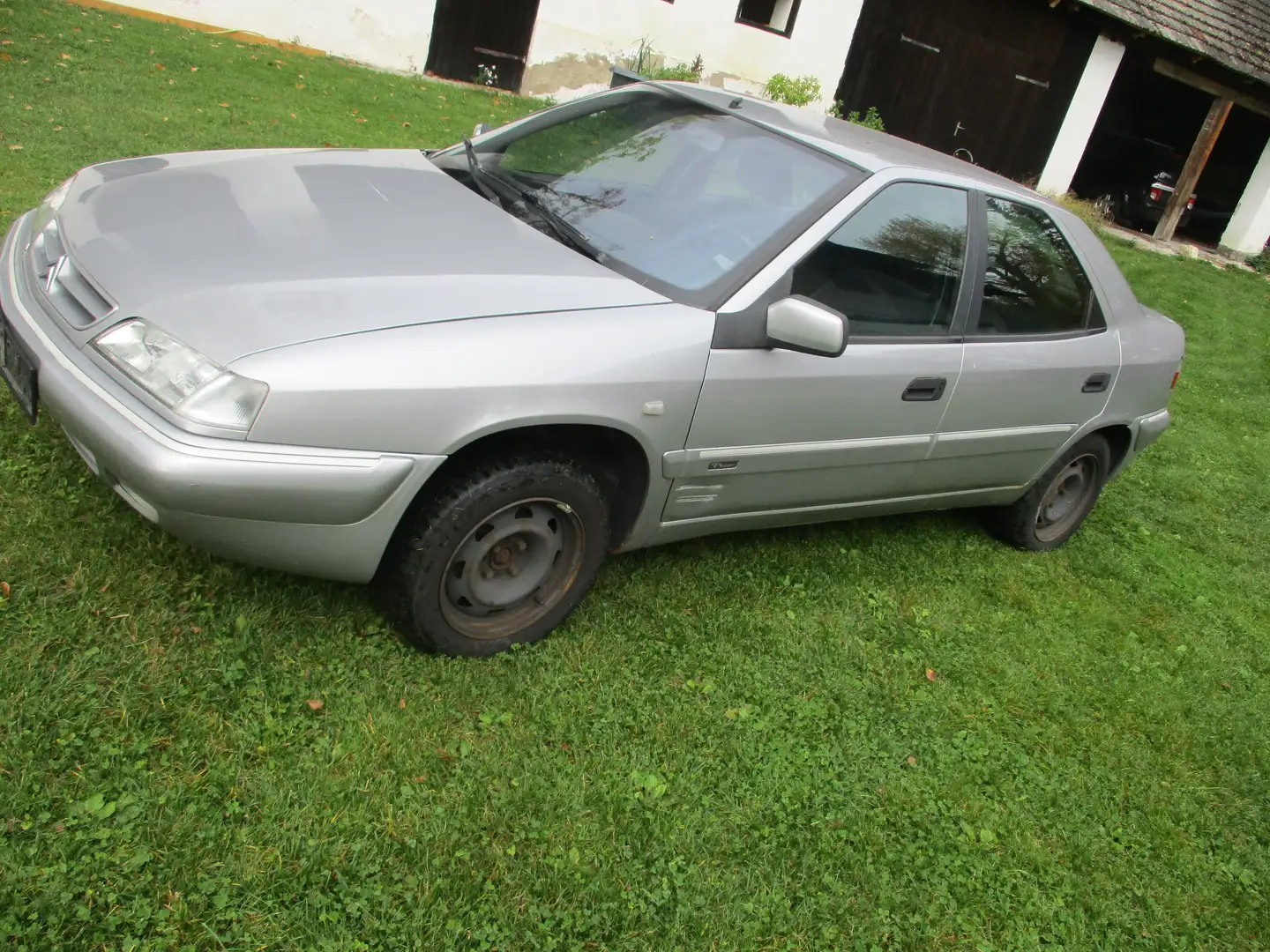 Citroen Xantia Xantia 2,0 Plaisir HDi Silber - 1
