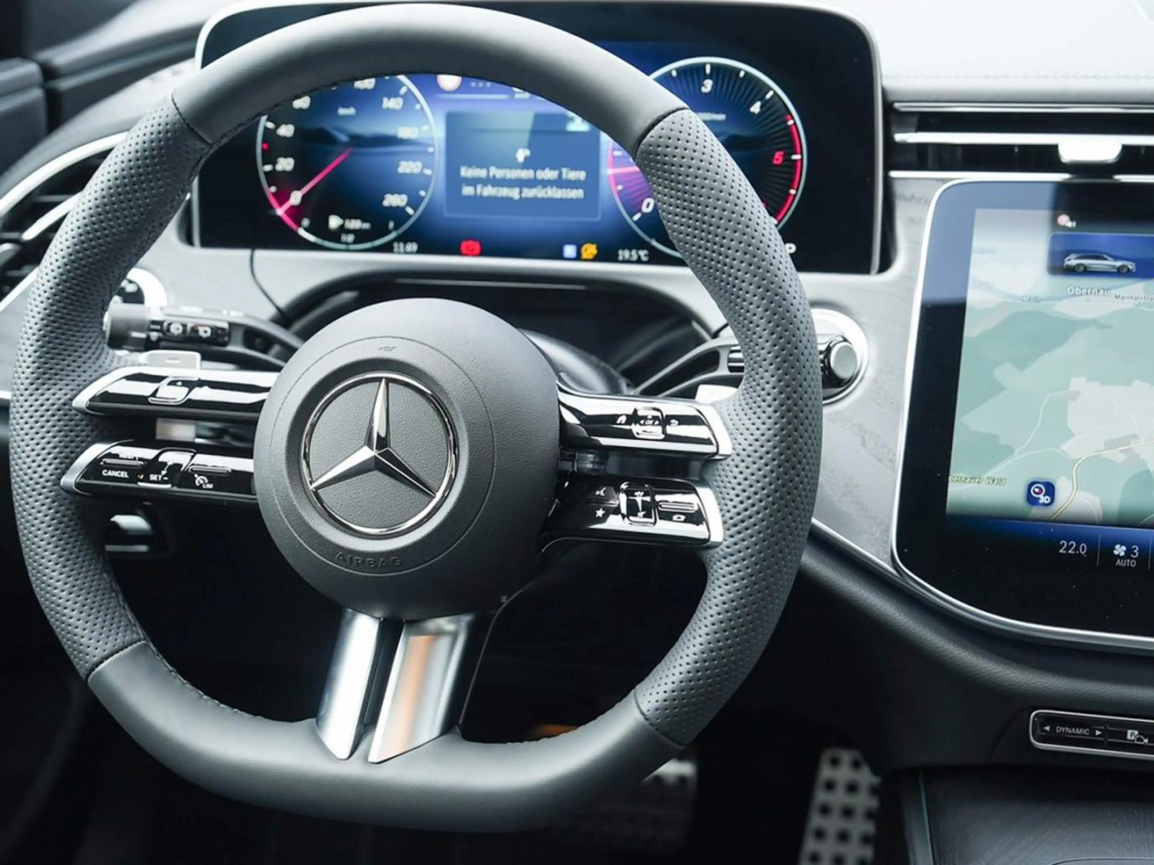 Mercedes-Benz E 220 d T-Modell AMG Night Panorama Distronic — photo 8