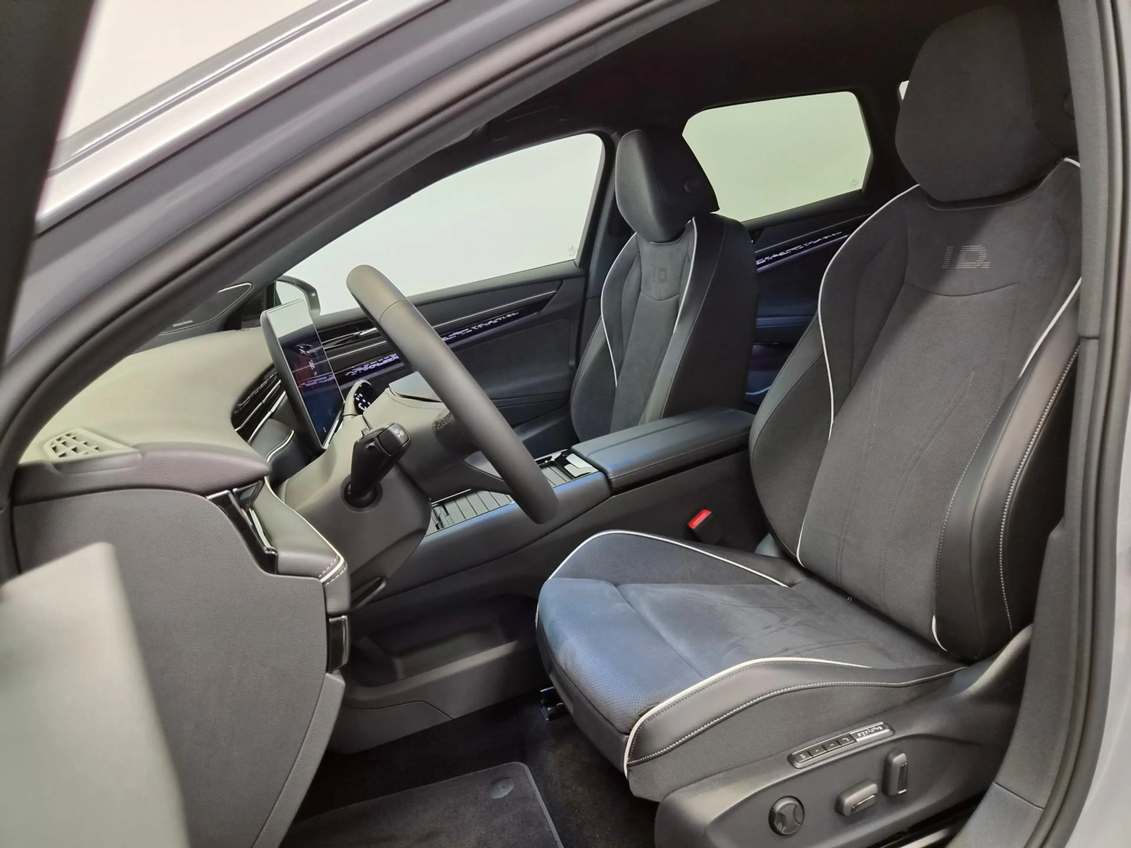 Volkswagen ID.7 Tourer Pro 210 kW Business - 77 kWh — photo 4