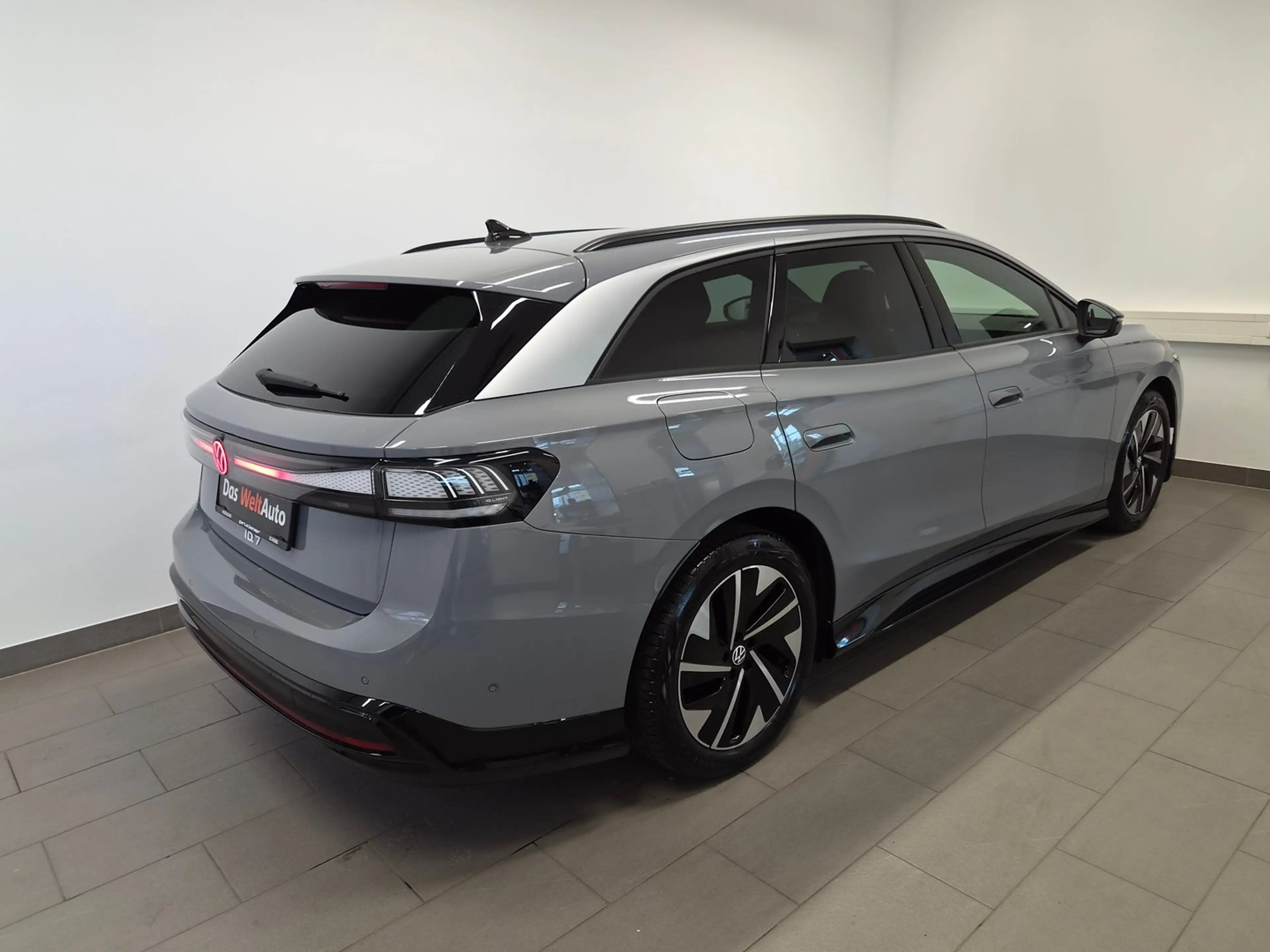 Volkswagen ID.7 Tourer Pro 210 kW Business - 77 kWh — photo 2