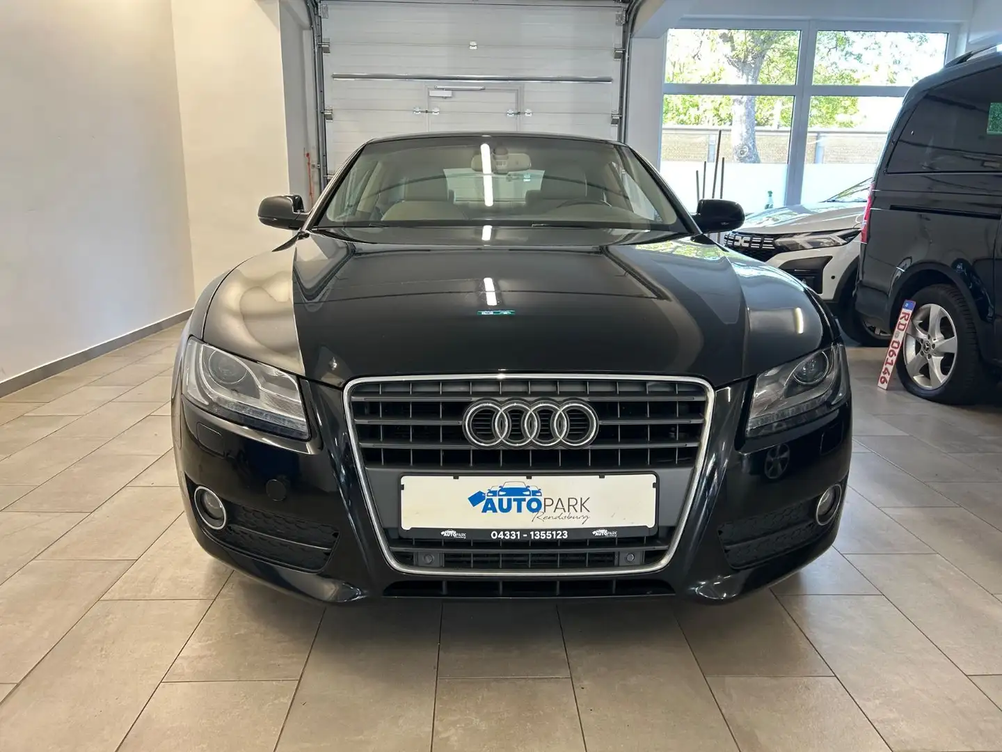 Audi A5 Coupe 1.8 TFSI *Navi *Automatik *1.Hand * Zwart - 2
