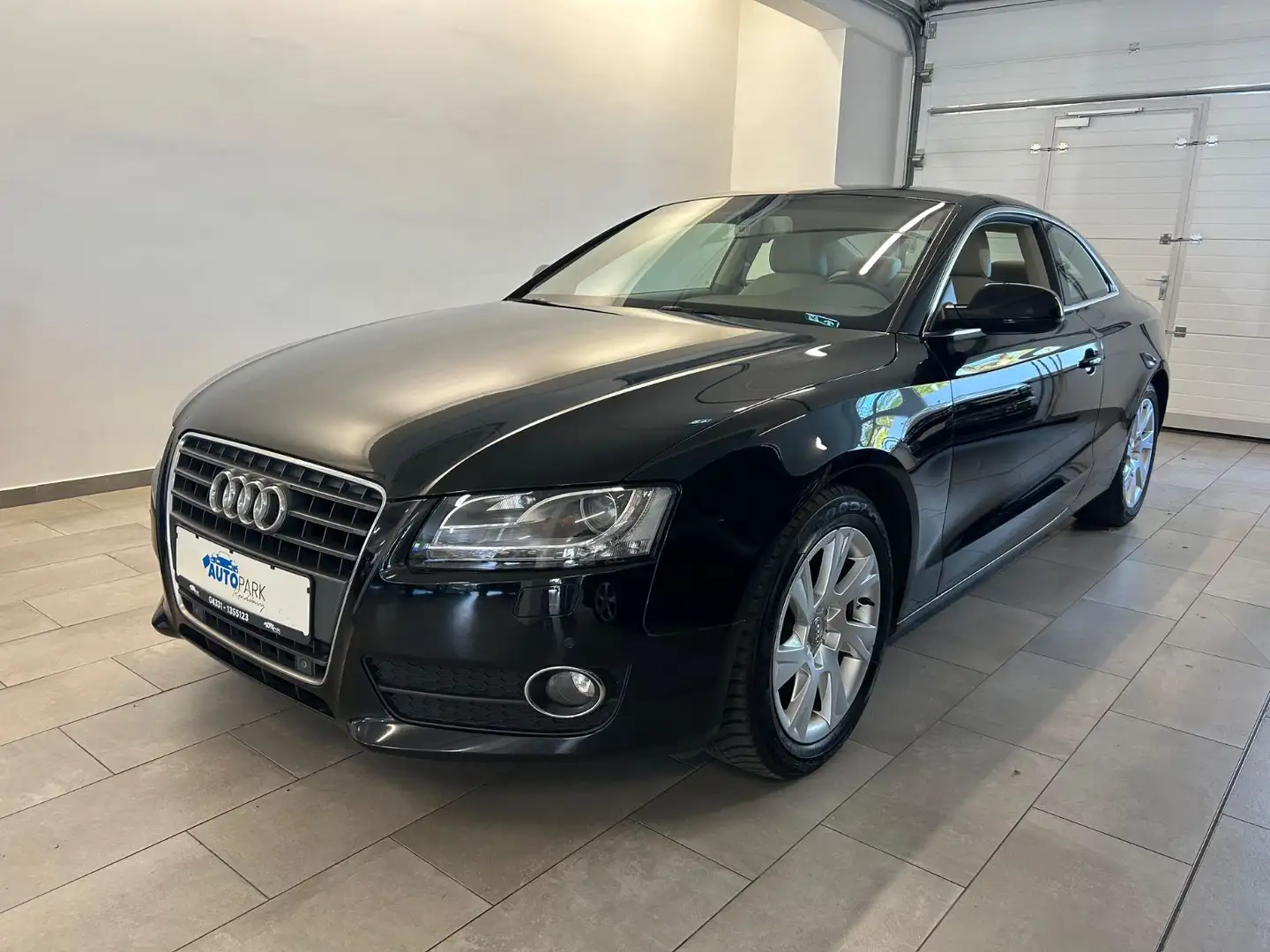 Audi A5 Coupe 1.8 TFSI *Navi *Automatik *1.Hand * Zwart - 1