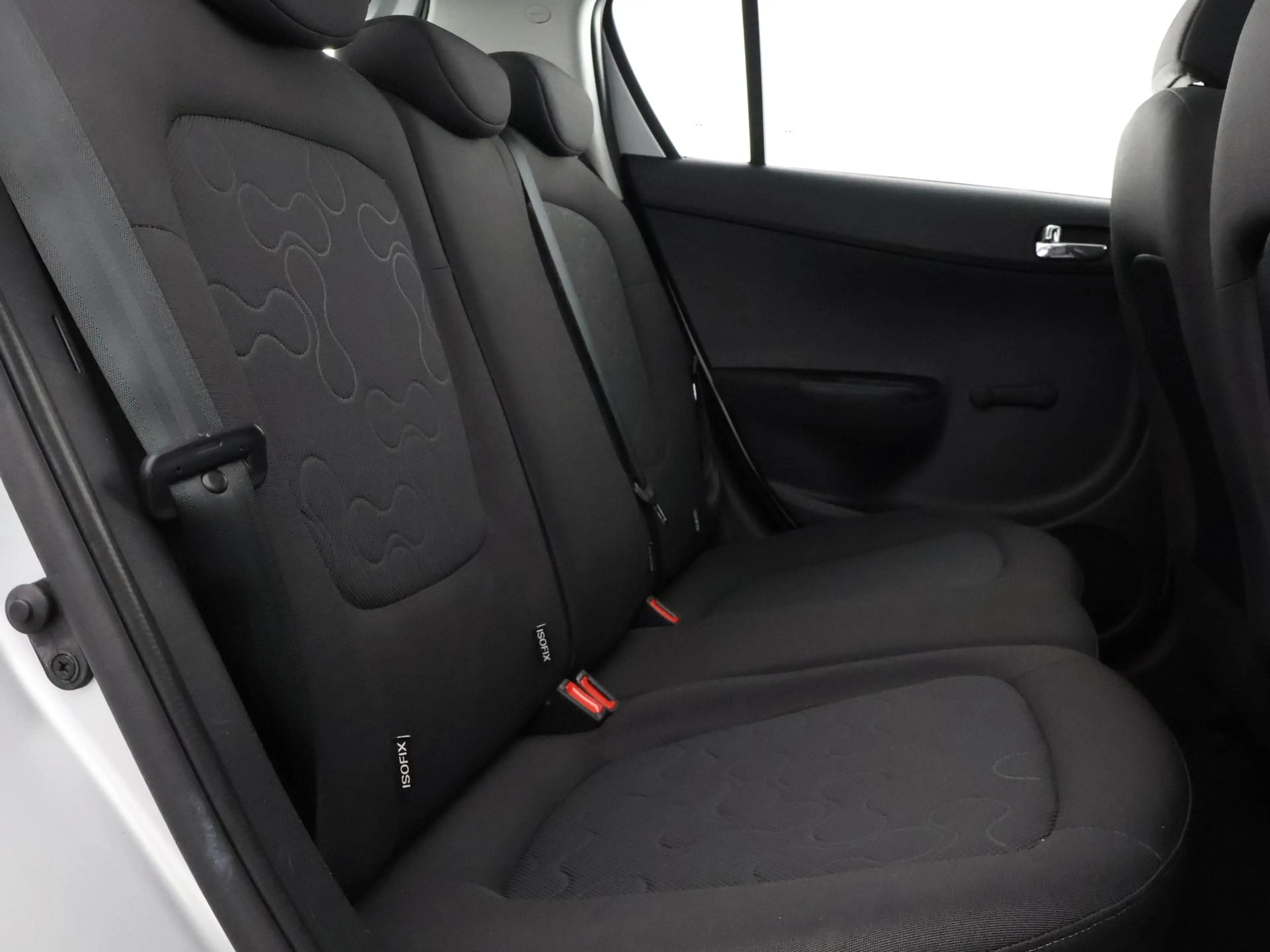 Hyundai i20 1.4i i-Motion Automaat | Airco | Centrale vergrend — photo 18