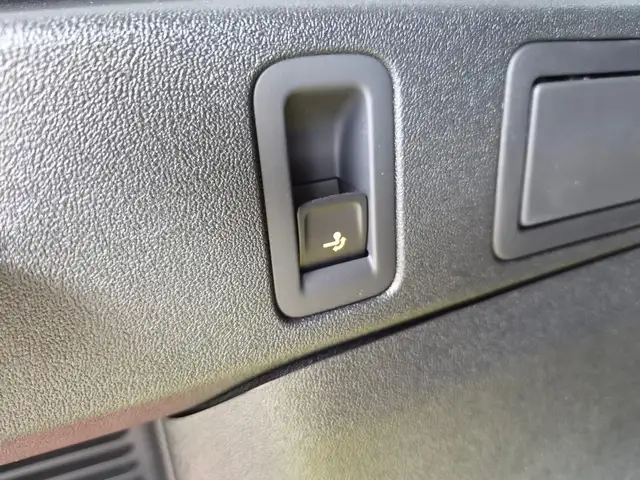 Volkswagen Tiguan view 11