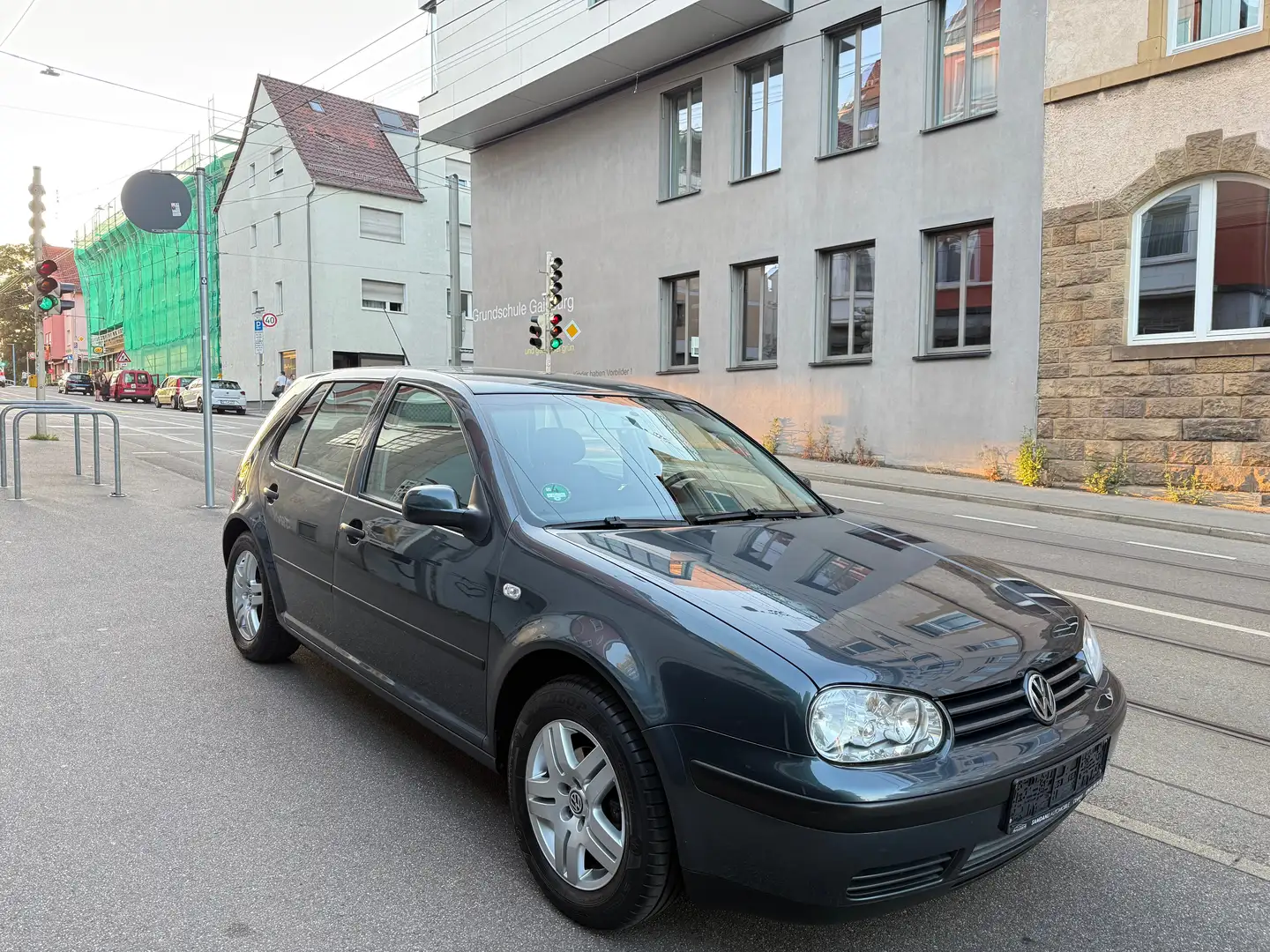 Volkswagen Golf 1.4 Ocean TÜV/AU 05/25 Gris - 2