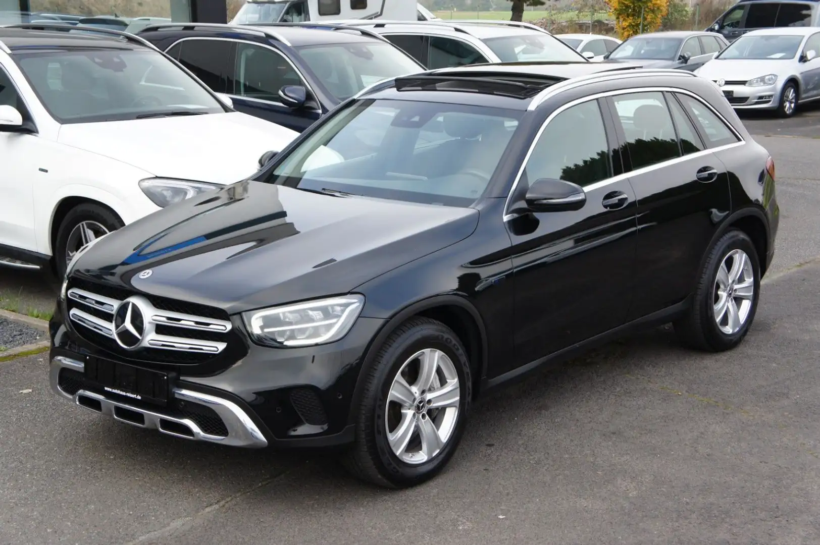 Mercedes-Benz GLC 300 de 4Matic*ACC*AHK*AIRMATIC*PANO*KAMERA* Noir - 1