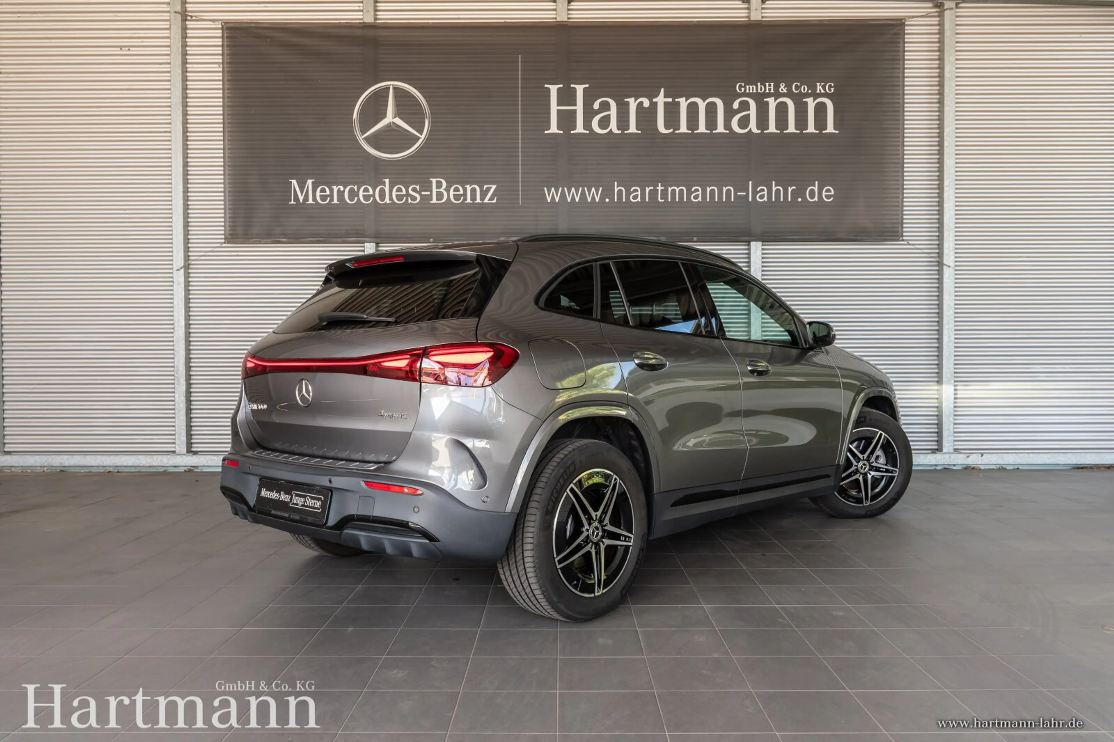Mercedes-Benz EQA 300 EQA 300 4MATIC AMG Advanced Night AHK Totwinkel — photo 2