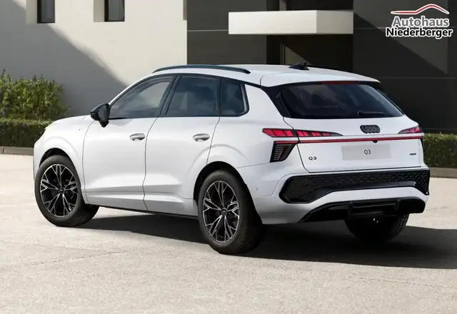 Audi Q3 S line TFSI 265 quattro 2xS neuModell Tech+ 19Z... Ansicht 3