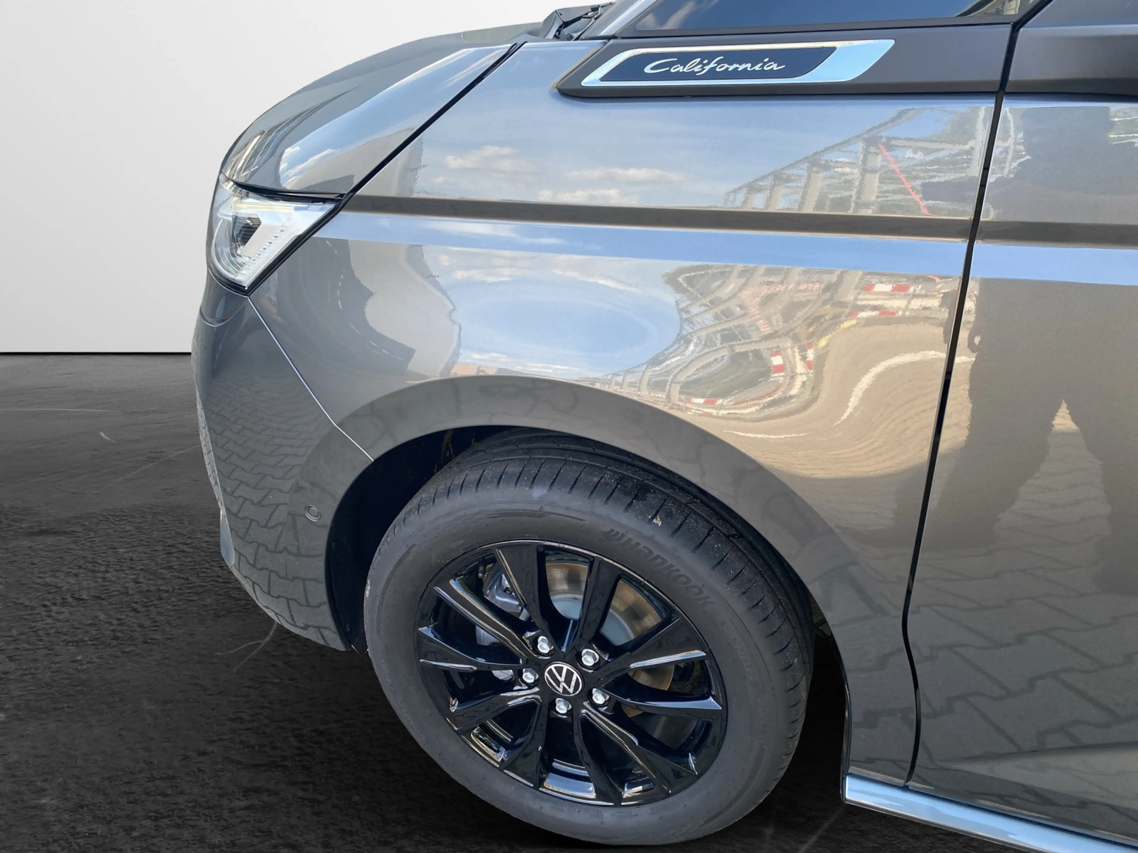 Volkswagen T7 California Ocean 2.0 TDI DSG Camper — photo 5