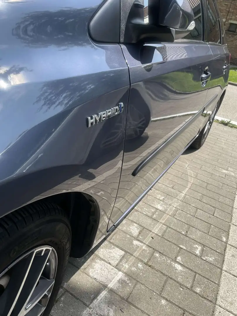 Toyota Auris AUTOMATIC; Hybride met panoramadak - 2