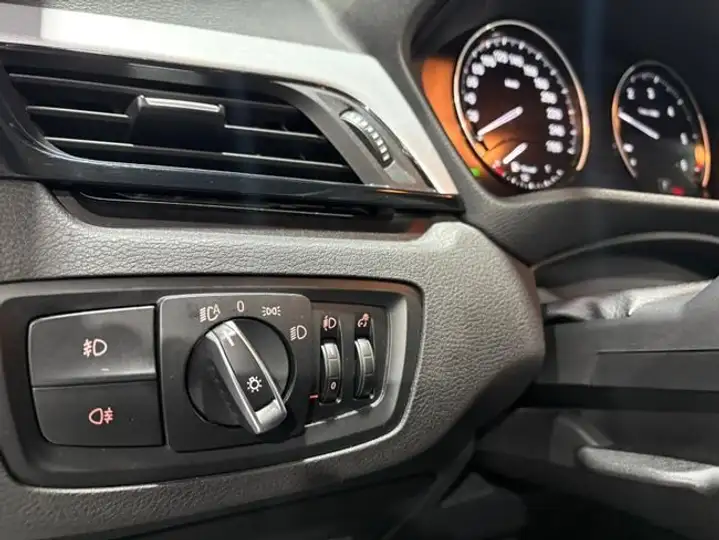 BMW X1 2022, foto 26
