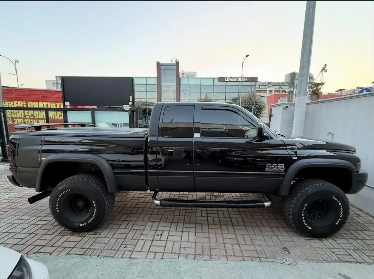 Dodge RAM dodge ram 5.9 2500 heavy duty - 1