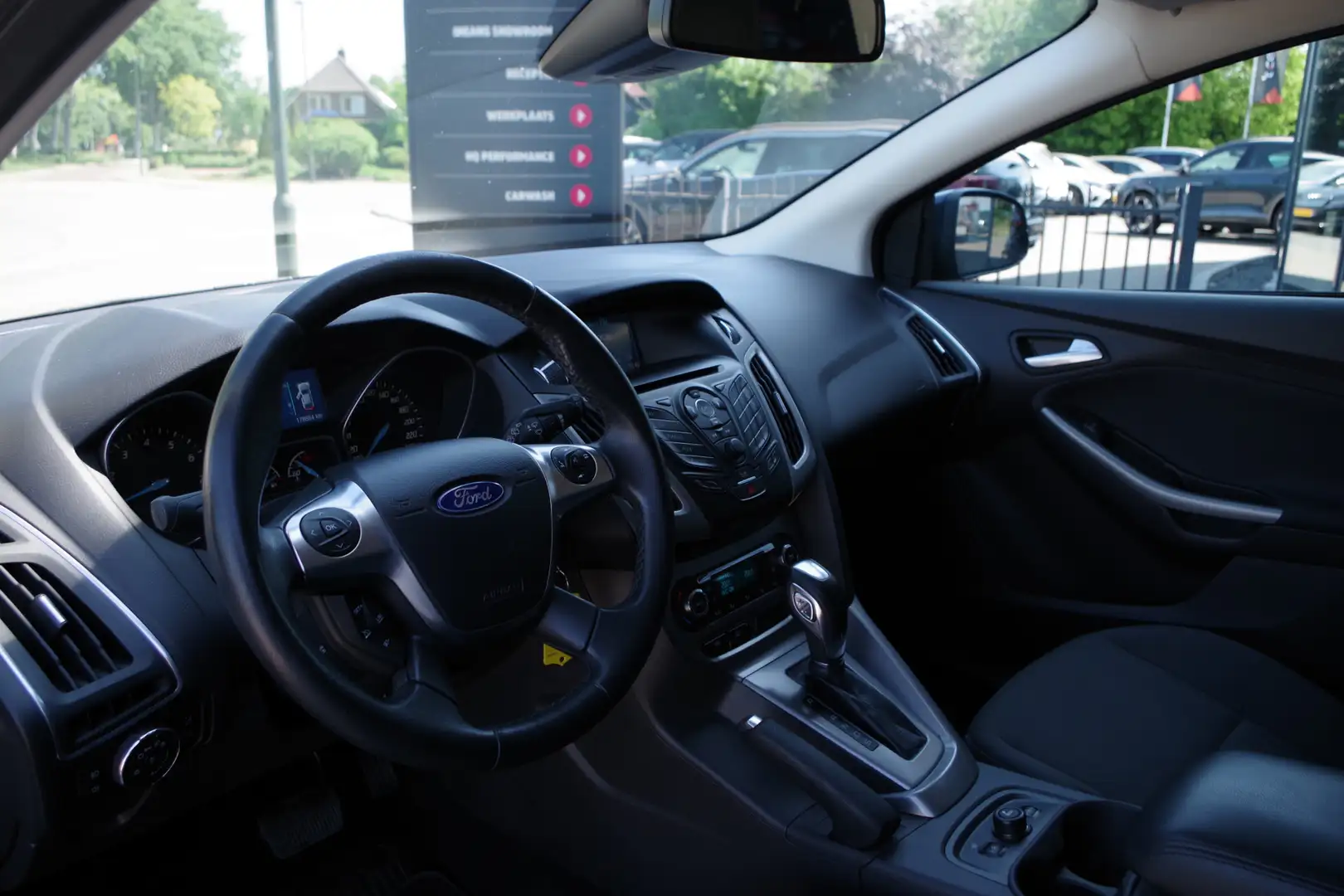 Ford Focus Wagon 1.6 TI-VCT Automaat Titanium, Trekhaak, Crui Gris - 2