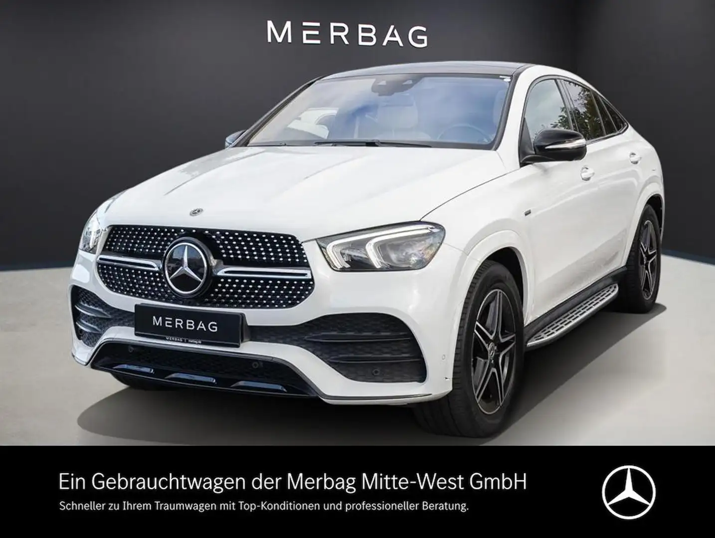 Mercedes-Benz GLA 200 ACC LED Navi Pano SD SHZ Winterp. 360 LM Schwarz - 1
