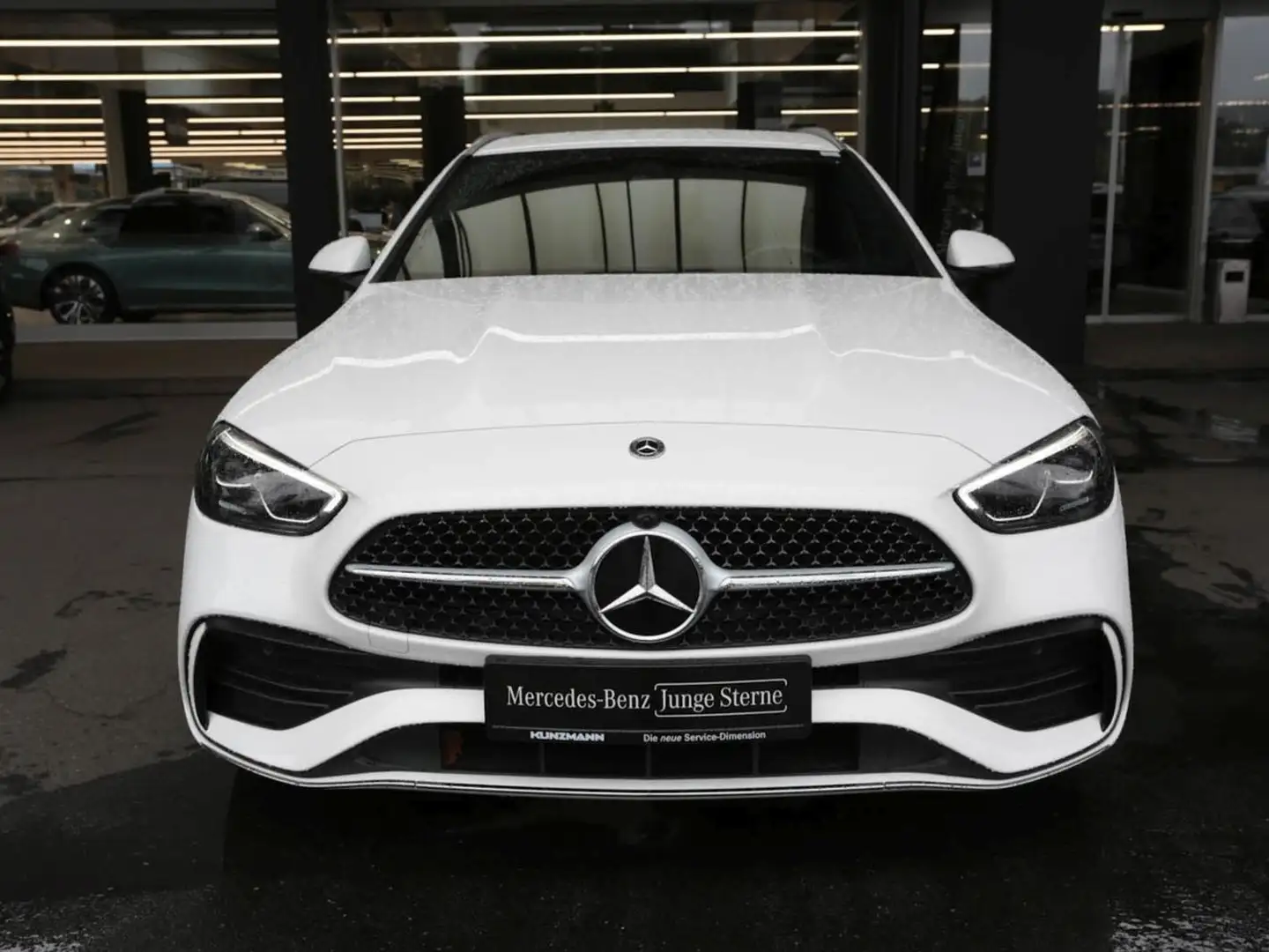 Mercedes-Benz C 300 e T AMG MBUX Navi-Prem. AHK Kamera Park-P Weiß - 2