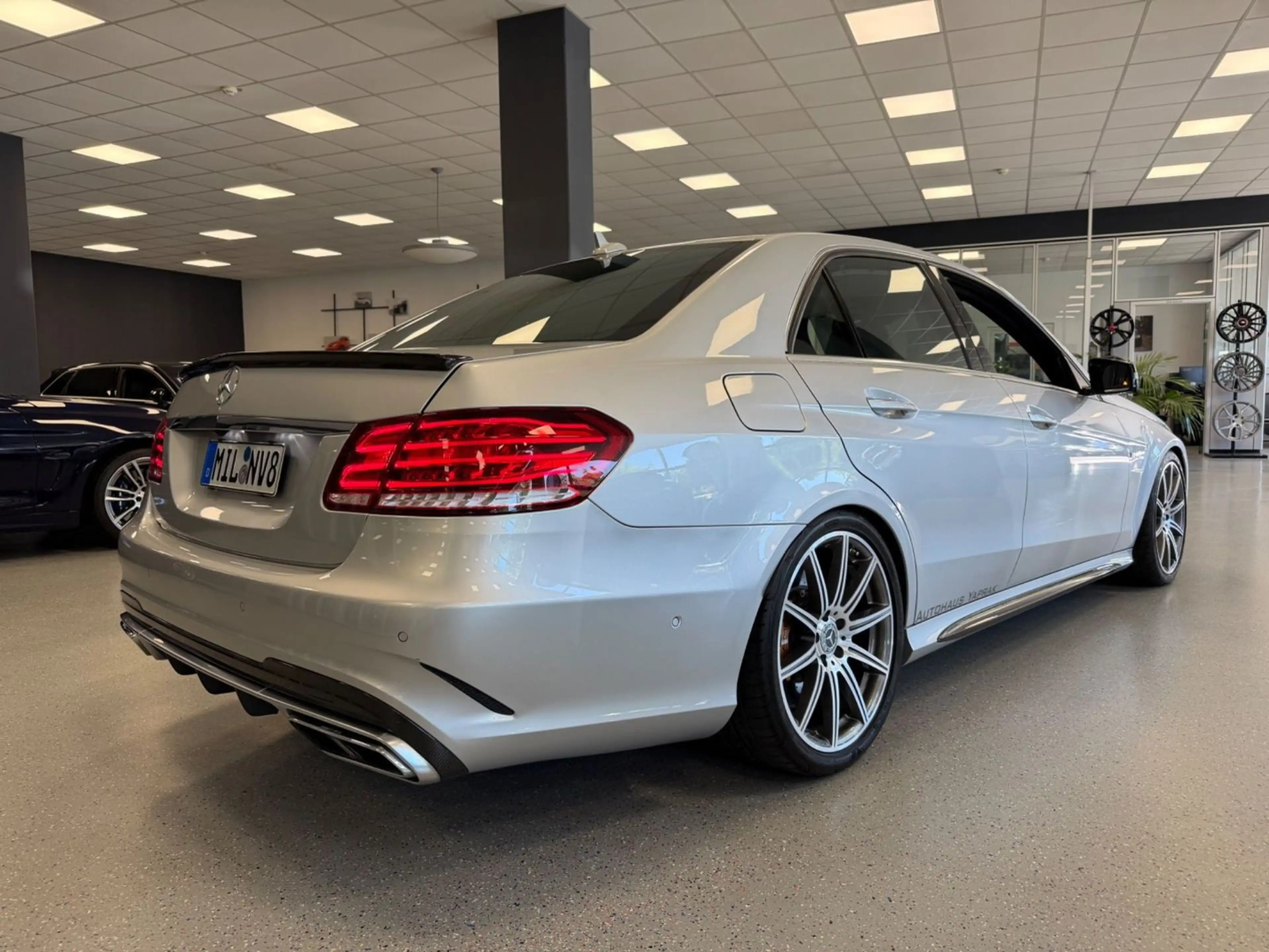 Mercedes-Benz E 63 AMG S 4MATIC|Carbon|Keramik|H/K|Einmalig — photo 10