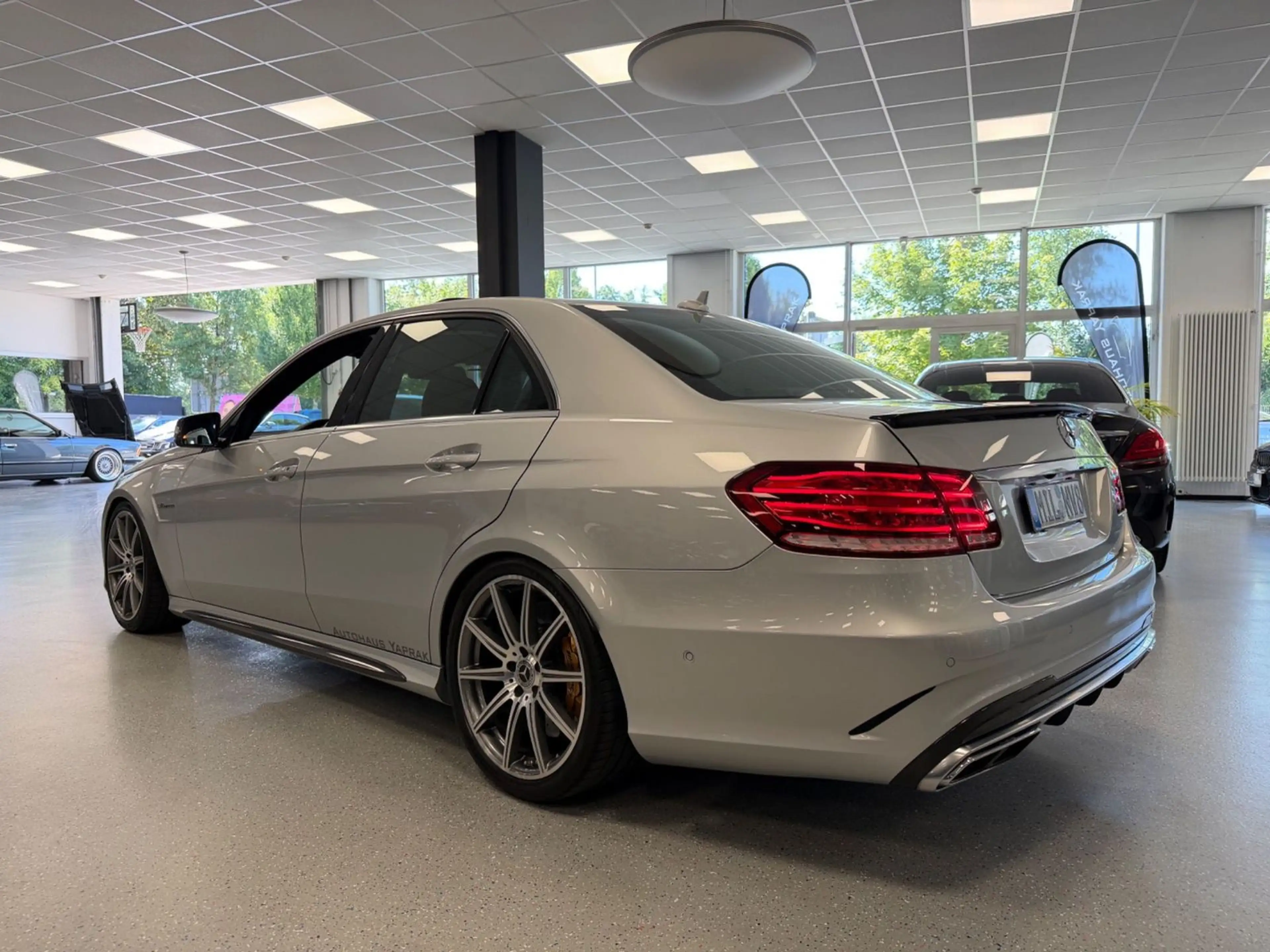 Mercedes-Benz E 63 AMG S 4MATIC|Carbon|Keramik|H/K|Einmalig — photo 14