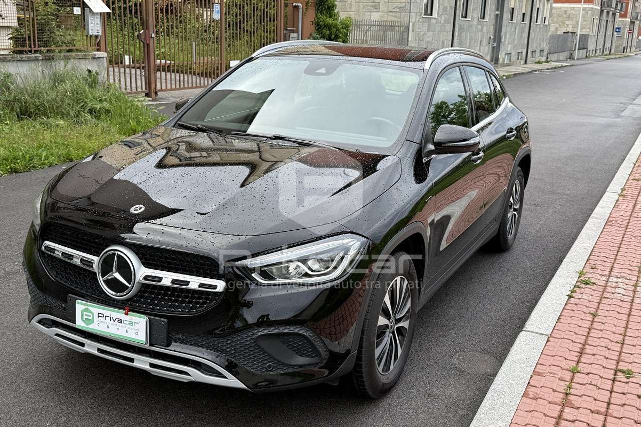 Mercedes-Benz GLA 250 GLA 250 e EQ-Power Automatic Business Extra