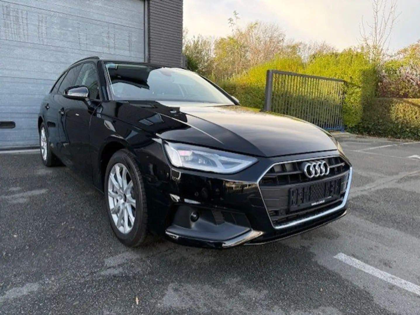 Audi A4 A4 Avant 35 TFSI S tronic Noir - 1