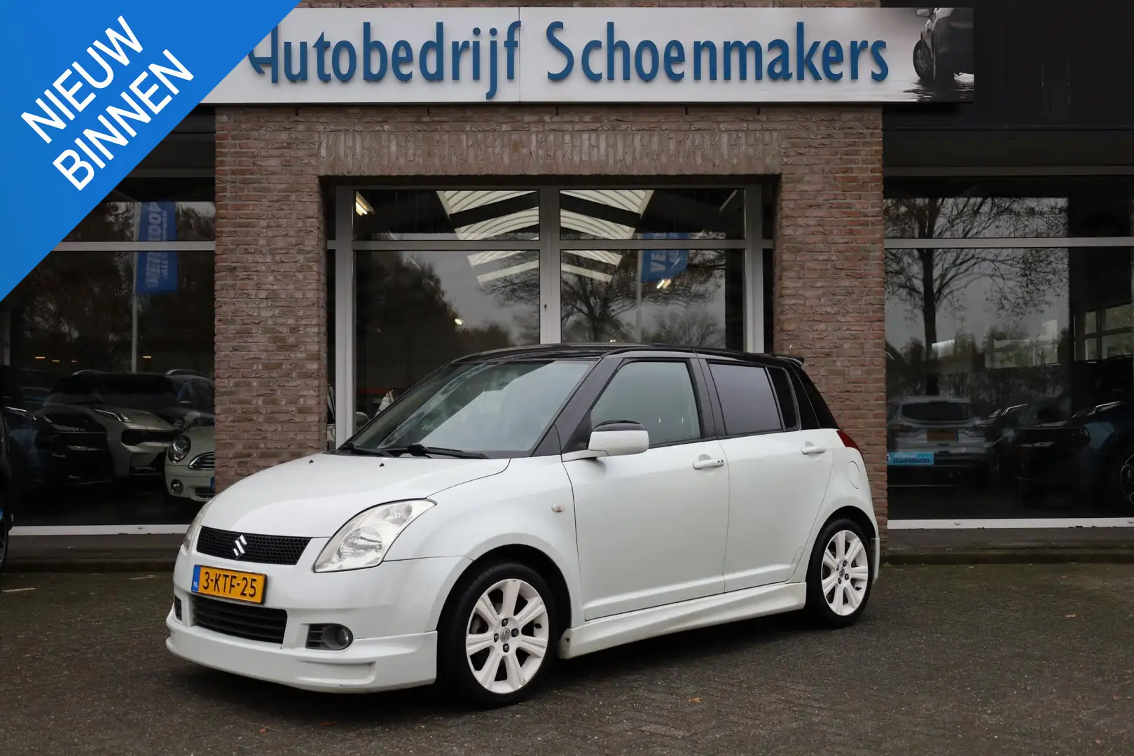 Suzuki Swift 1.3 Comfort STOELVERW. CLIMA DUO-TONE LMV Weiß - 1