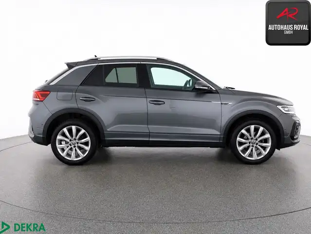 Volkswagen T-Roc view 6