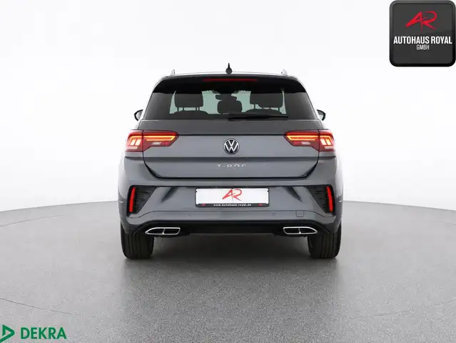 Volkswagen T-Roc view 4