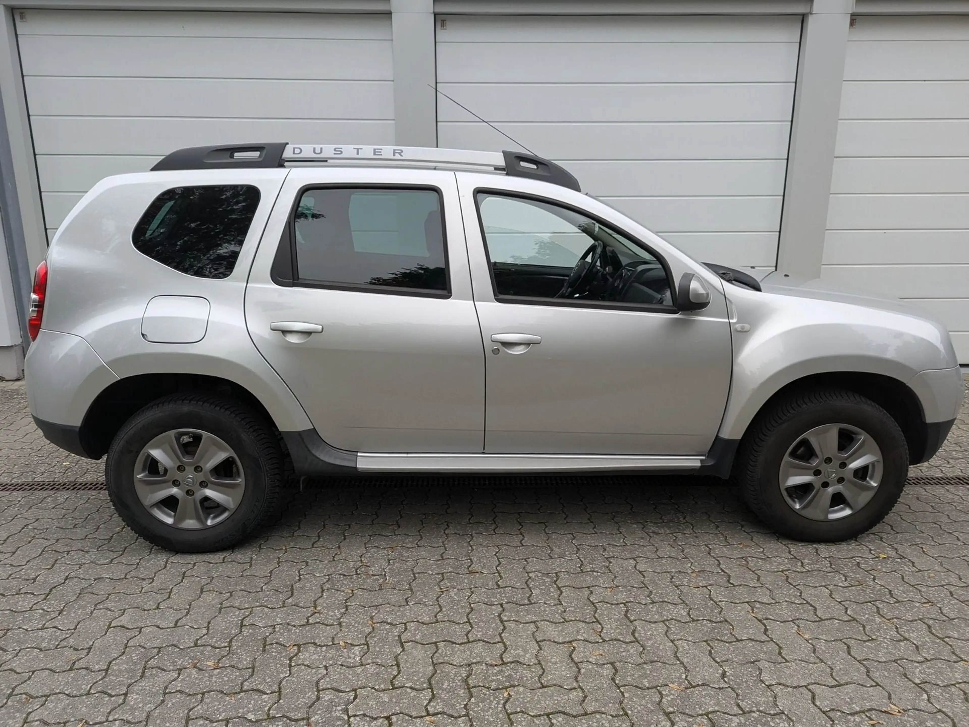 Dacia Duster Prestige 4x4*Klima*1 Hand*Leder* — photo 3