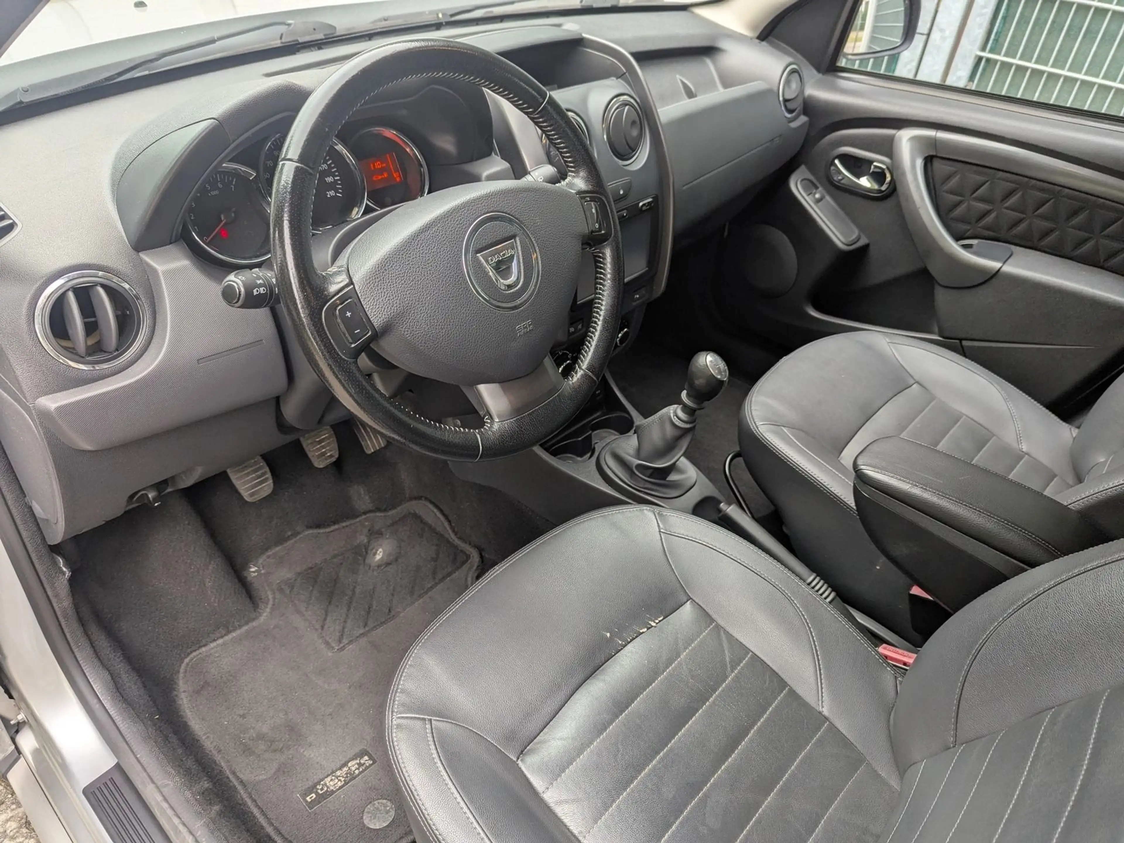 Dacia Duster Prestige 4x4*Klima*1 Hand*Leder* — photo 8