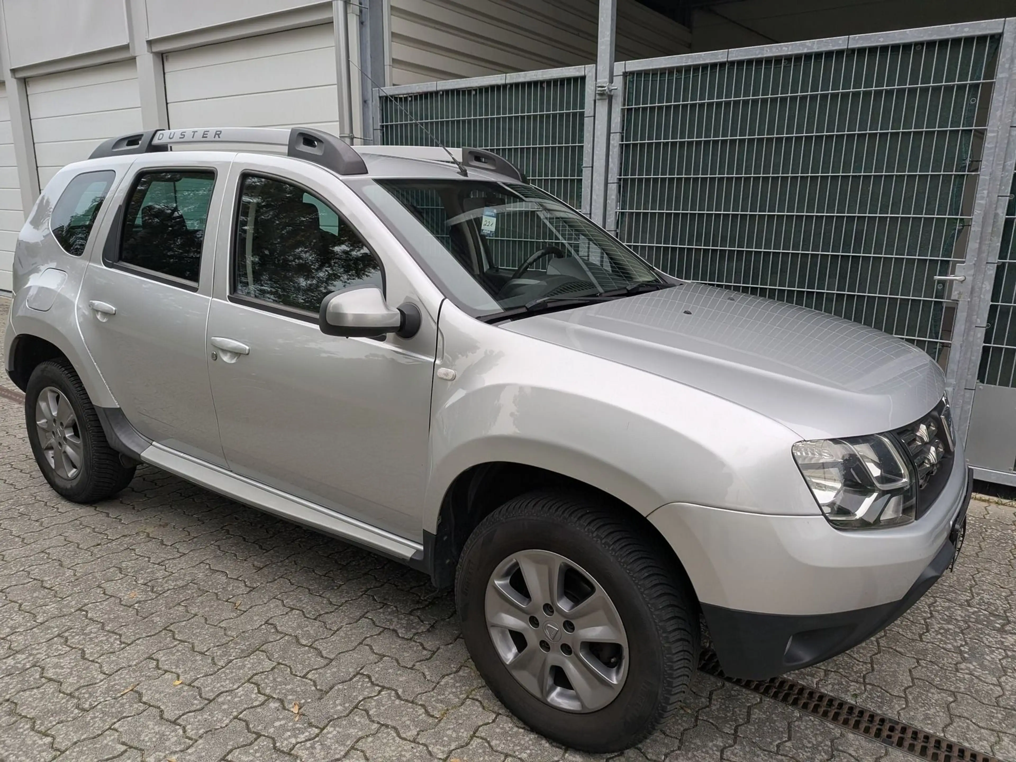 Dacia Duster Prestige 4x4*Klima*1 Hand*Leder* — photo 6