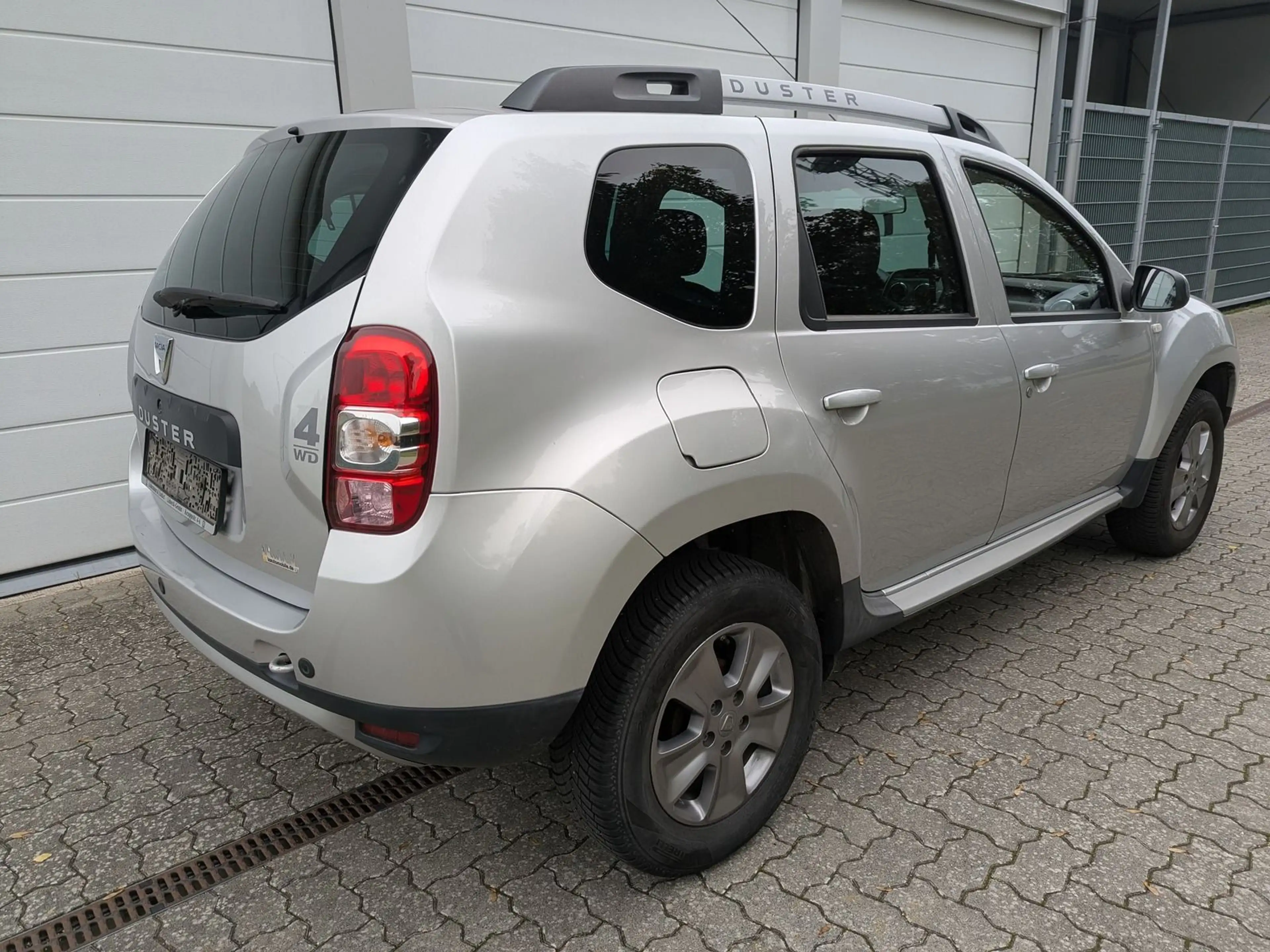 Dacia Duster Prestige 4x4*Klima*1 Hand*Leder* — photo 4