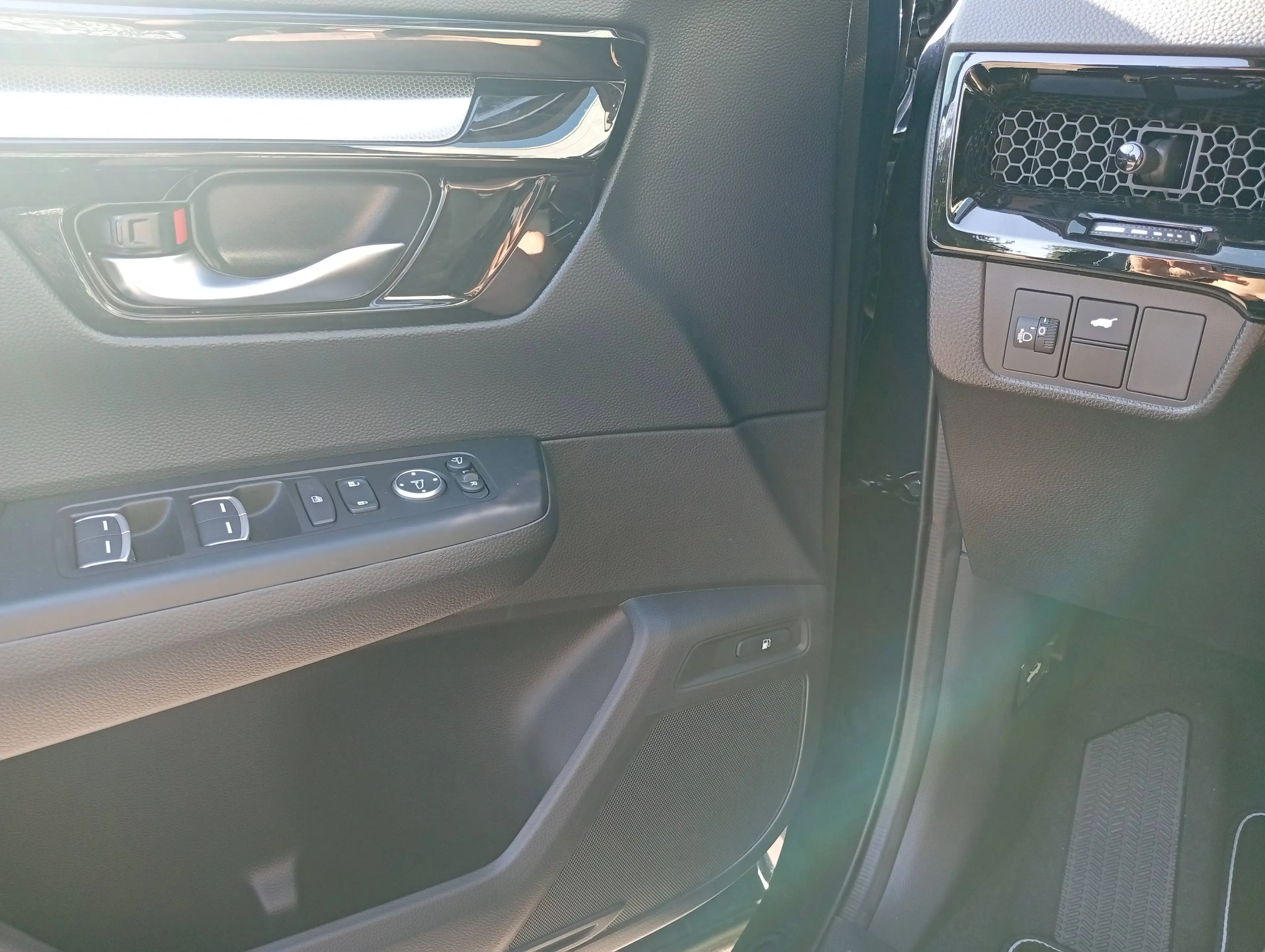 Honda CR-V CR-V Plug in Hybrid e:PHEV 2.0 i-MMD Hybrid 2WD Elegance Tech — photo 16