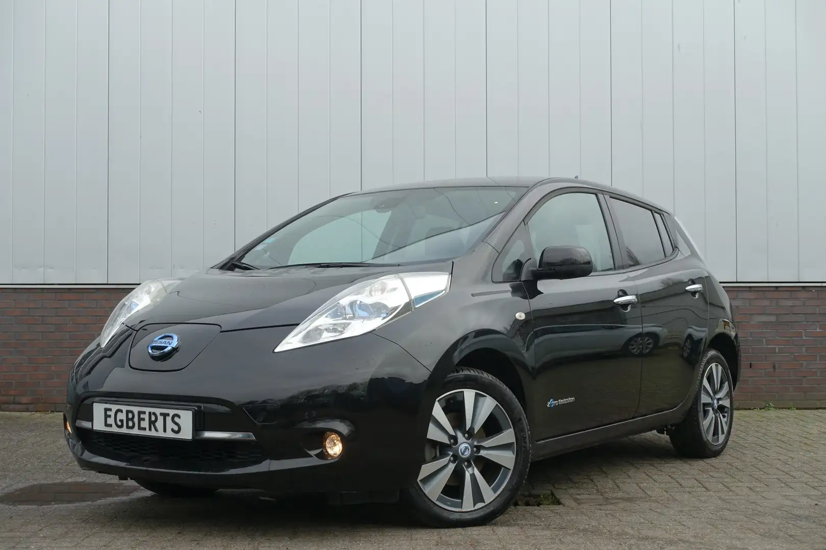 Nissan Leaf Tekna 24 kWh € 2.000.- subsidie | Lederen bekledin Zwart - 1