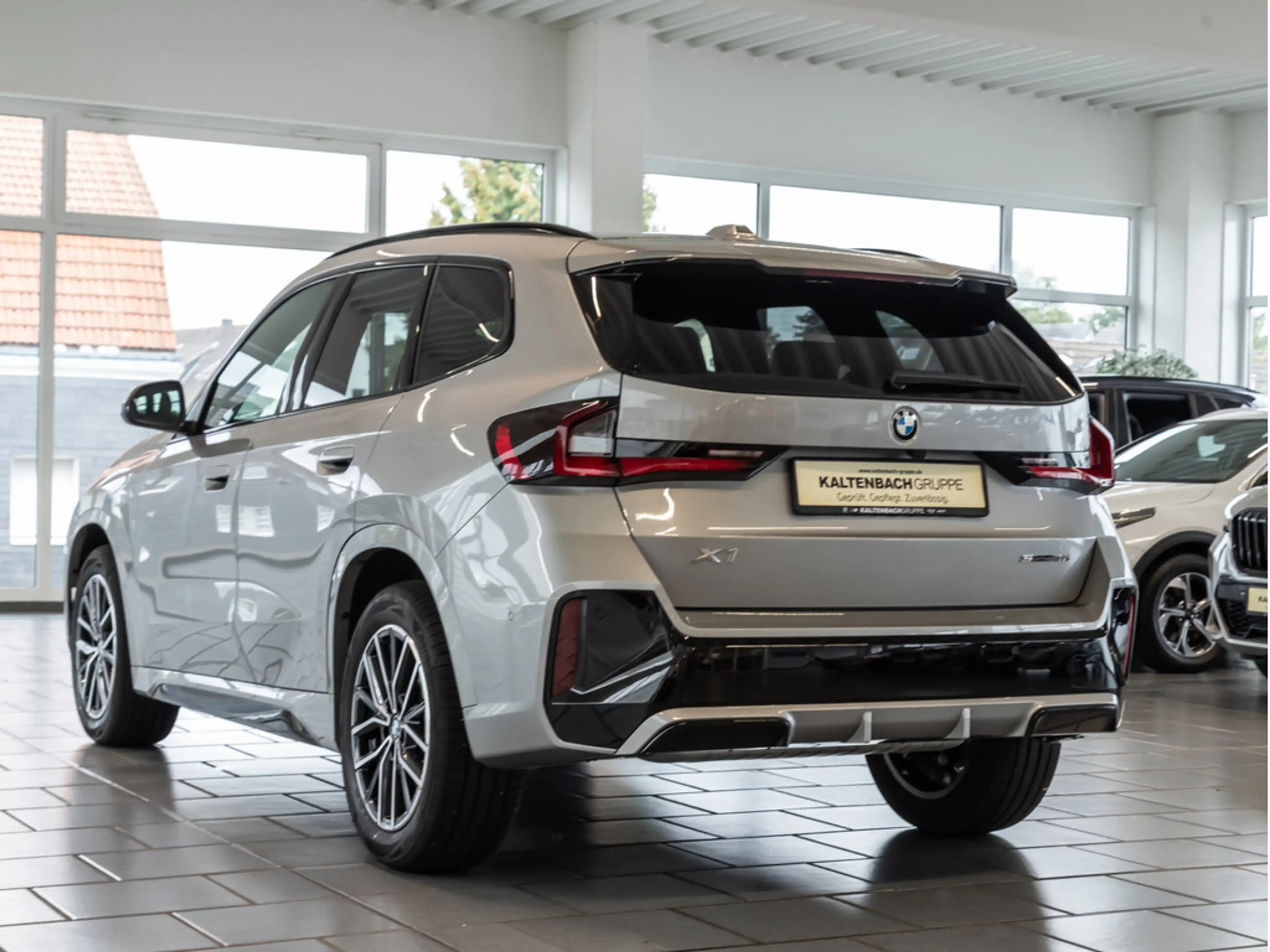 BMW X1 sDrive 18i M-Sport NAVI KAMERA SHZ PDC LED — photo 7