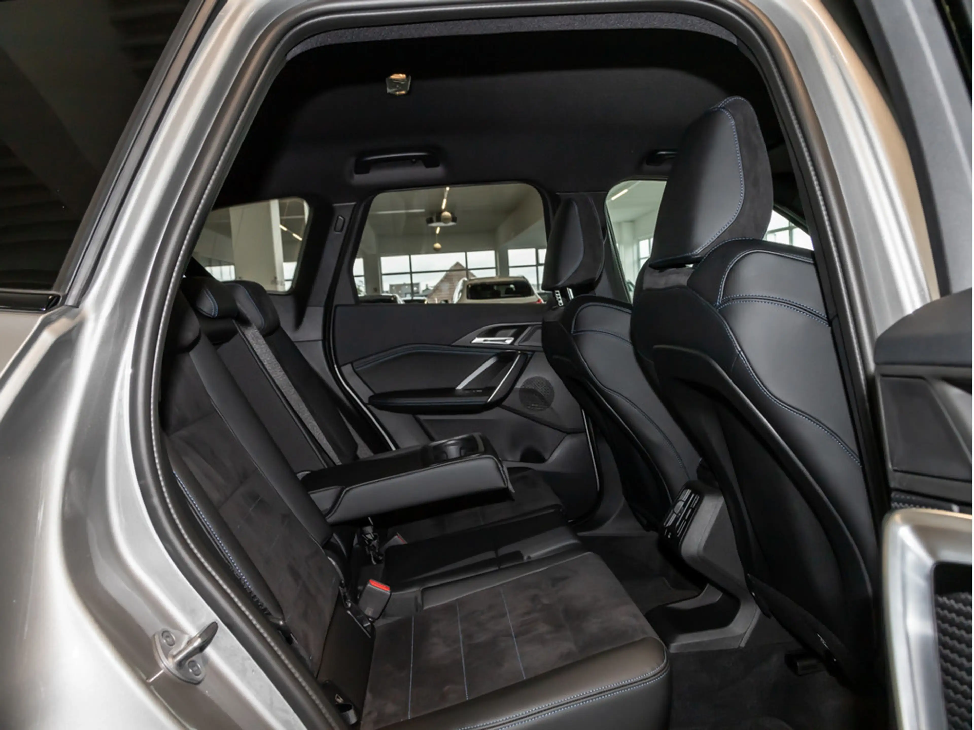 BMW X1 sDrive 18i M-Sport NAVI KAMERA SHZ PDC LED — photo 9