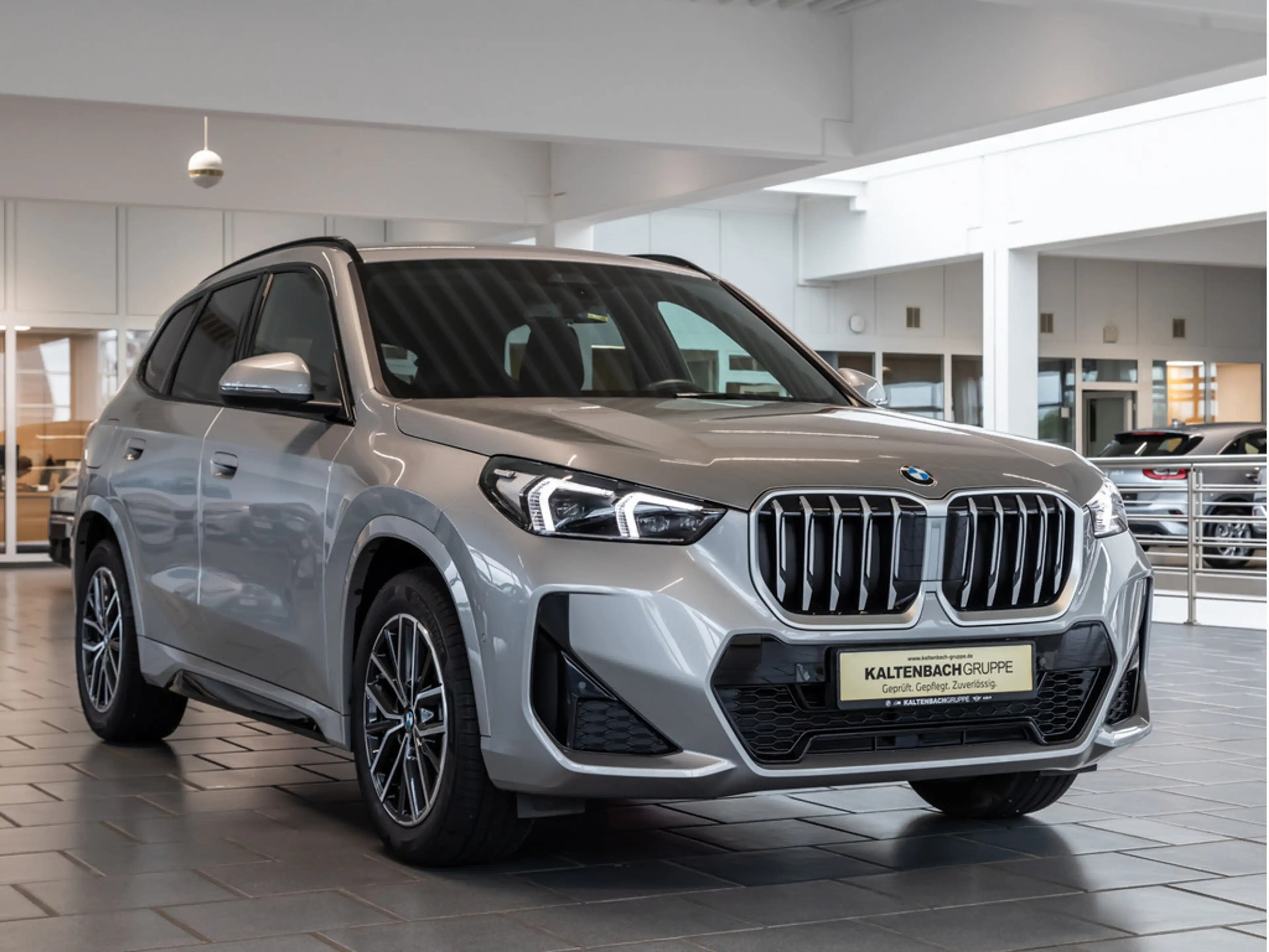 BMW X1 sDrive 18i M-Sport NAVI KAMERA SHZ PDC LED — photo 4