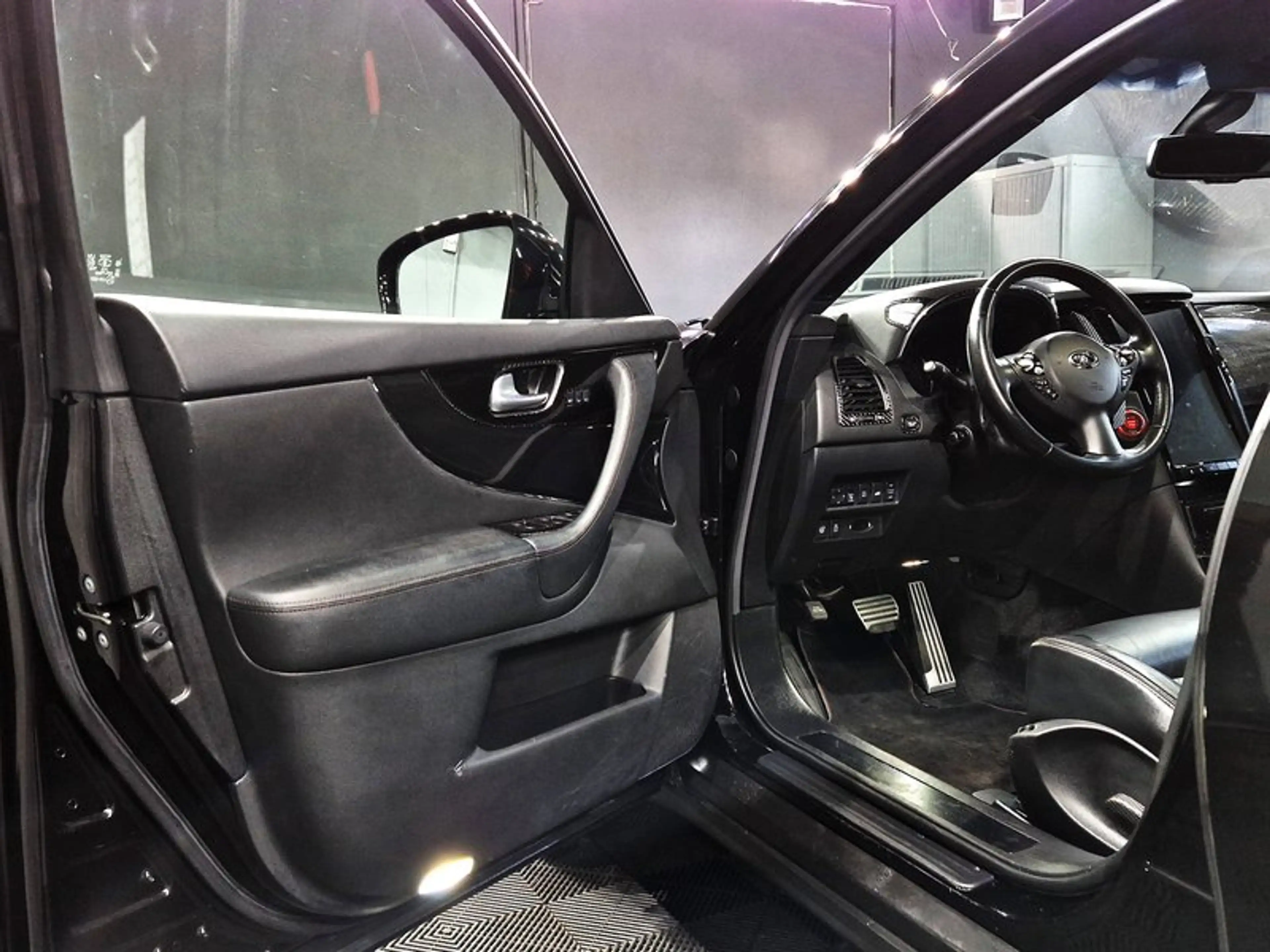 Infiniti QX70 S 5.0 V8 Premium|AUTOM|LEDER|PANO|LED|21 ZOLL| — photo 10
