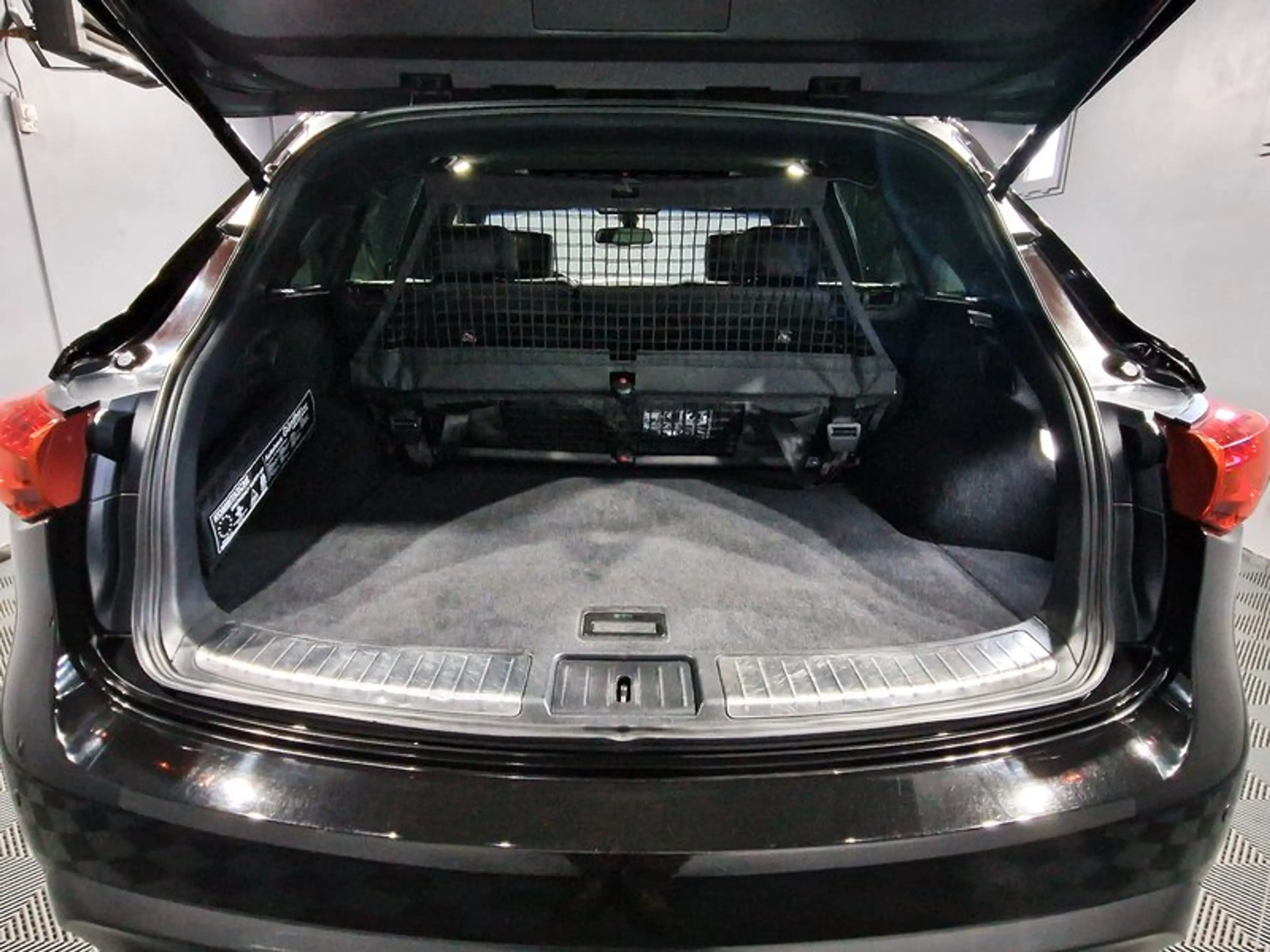 Infiniti QX70 S 5.0 V8 Premium|AUTOM|LEDER|PANO|LED|21 ZOLL| — photo 8