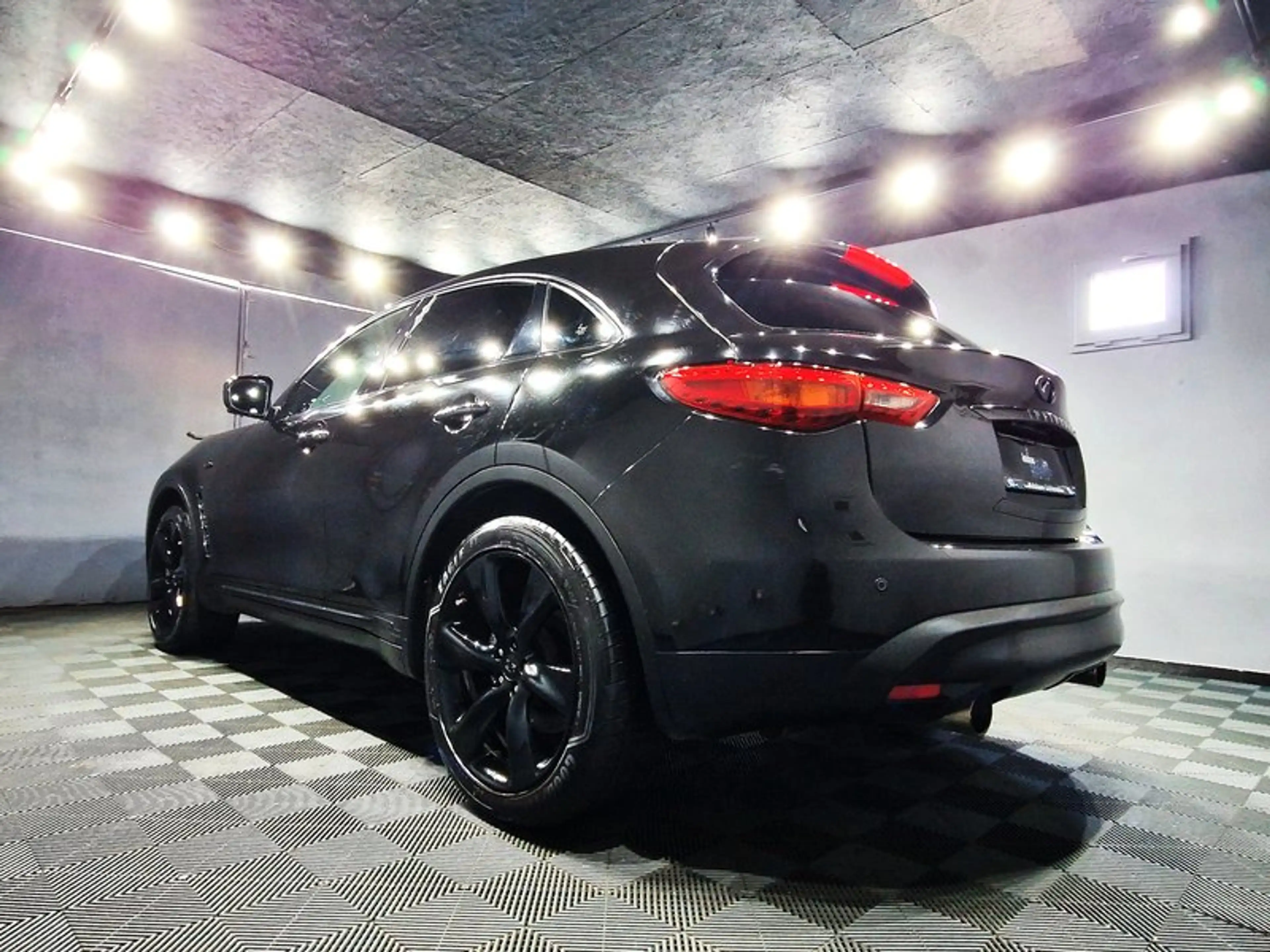 Infiniti QX70 S 5.0 V8 Premium|AUTOM|LEDER|PANO|LED|21 ZOLL| — photo 3