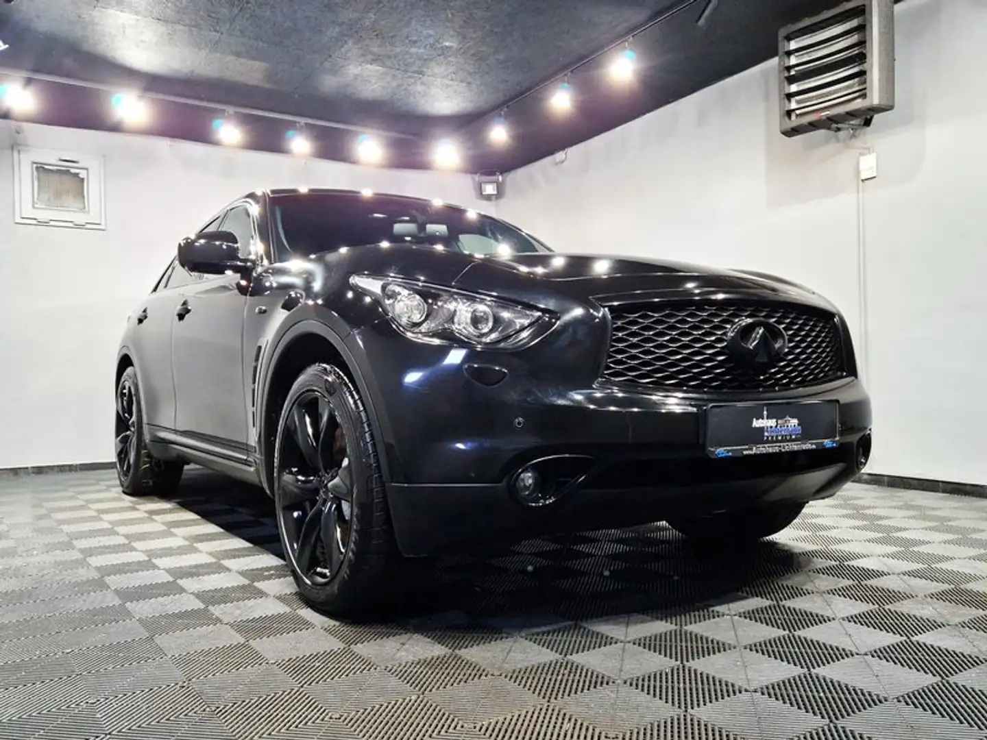 Infiniti QX70 S 5.0 V8 Premium|AUTOM|LEDER|PANO|LED|21 ZOLL| Schwarz - 2