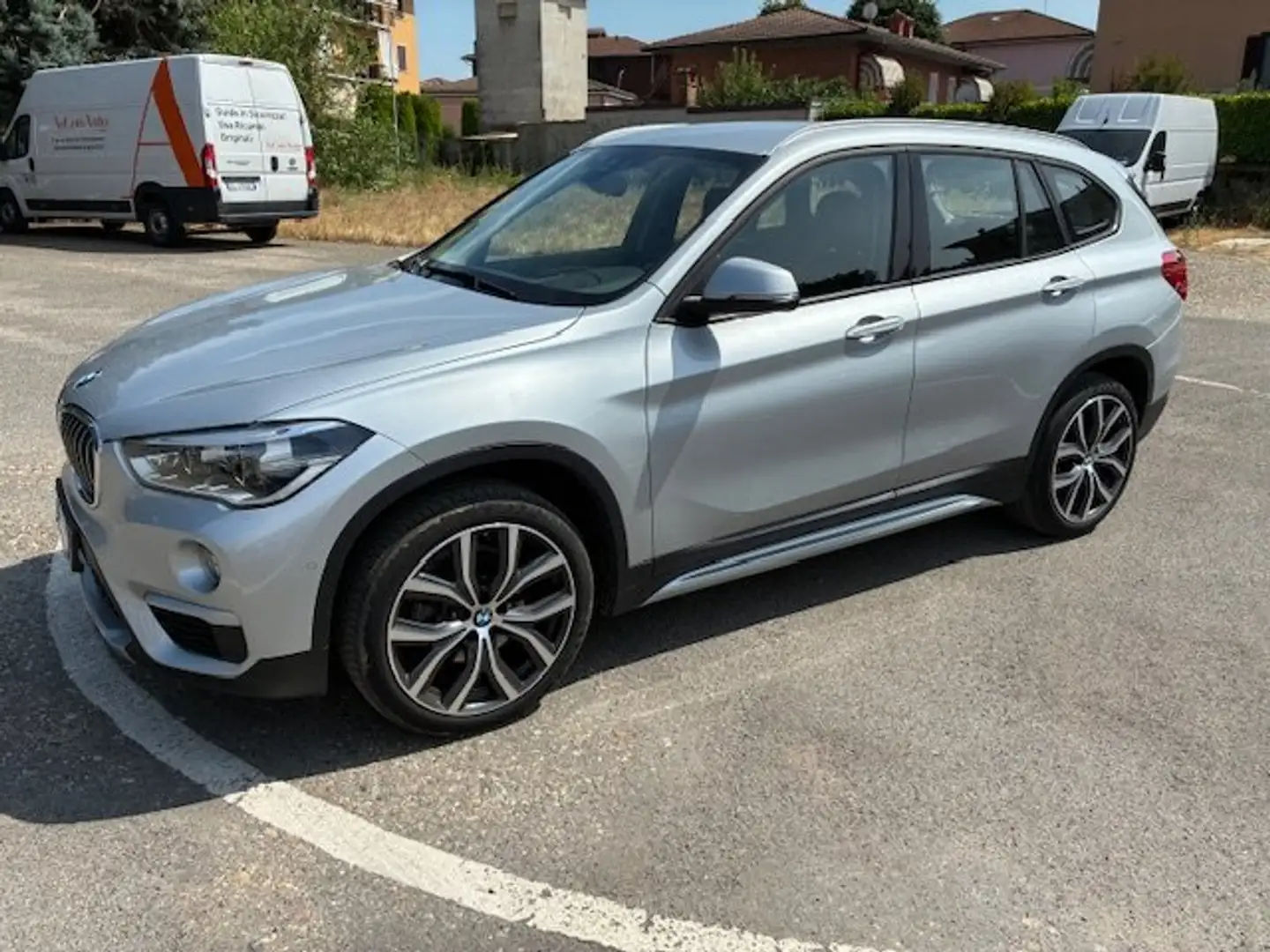 BMW X1 X1 F48 sdrive18d xLine auto Argento - 1
