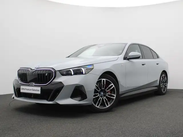 BMW i5 m sport pro - harman-kardon -