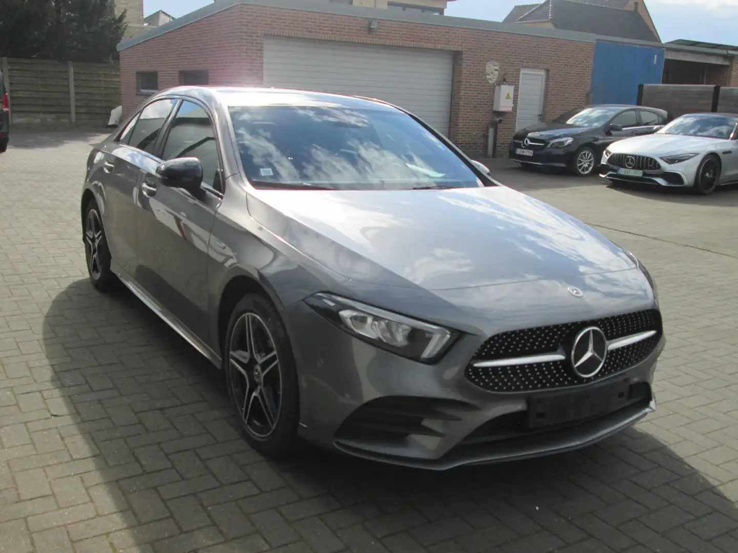 Mercedes-Benz A 250 E HYBRIDE AMG PANO SFEER Gris - 2
