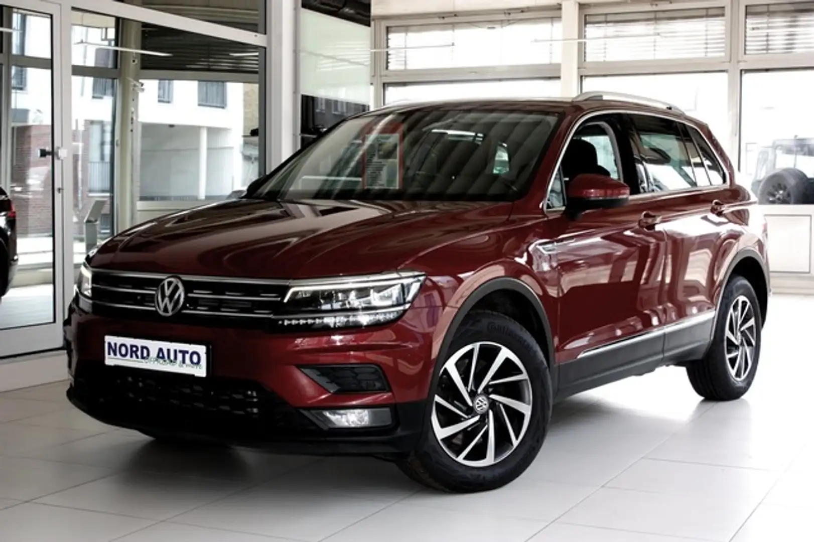 Volkswagen Tiguan 2.0TSi SOUND 4x4 Autom. Navi+Kam/LED/Ahk Rouge - 1