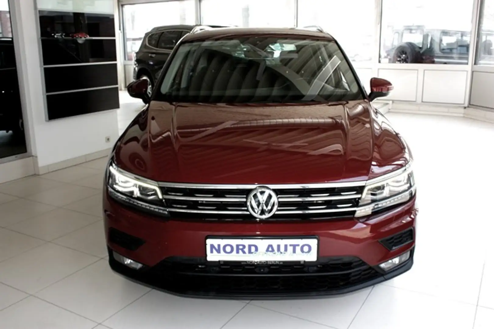 Volkswagen Tiguan 2.0TSi SOUND 4x4 Autom. Navi+Kam/LED/Ahk Rouge - 2