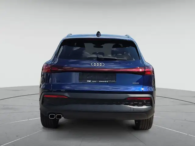 Audi Q5 view 7